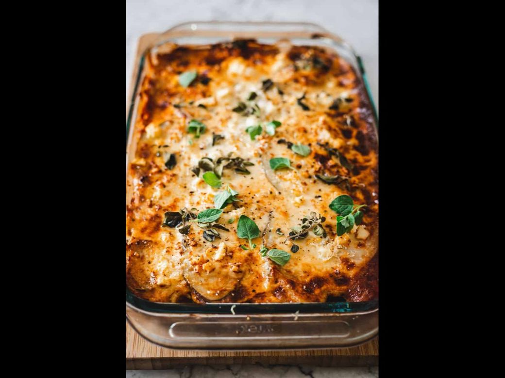 VEGGIE MUSAKKA PLATTER.