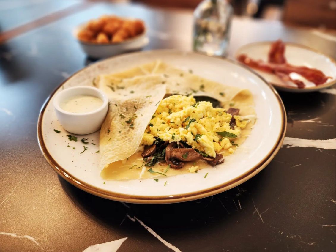 Le Gabrielle Breakfast Crêpe.