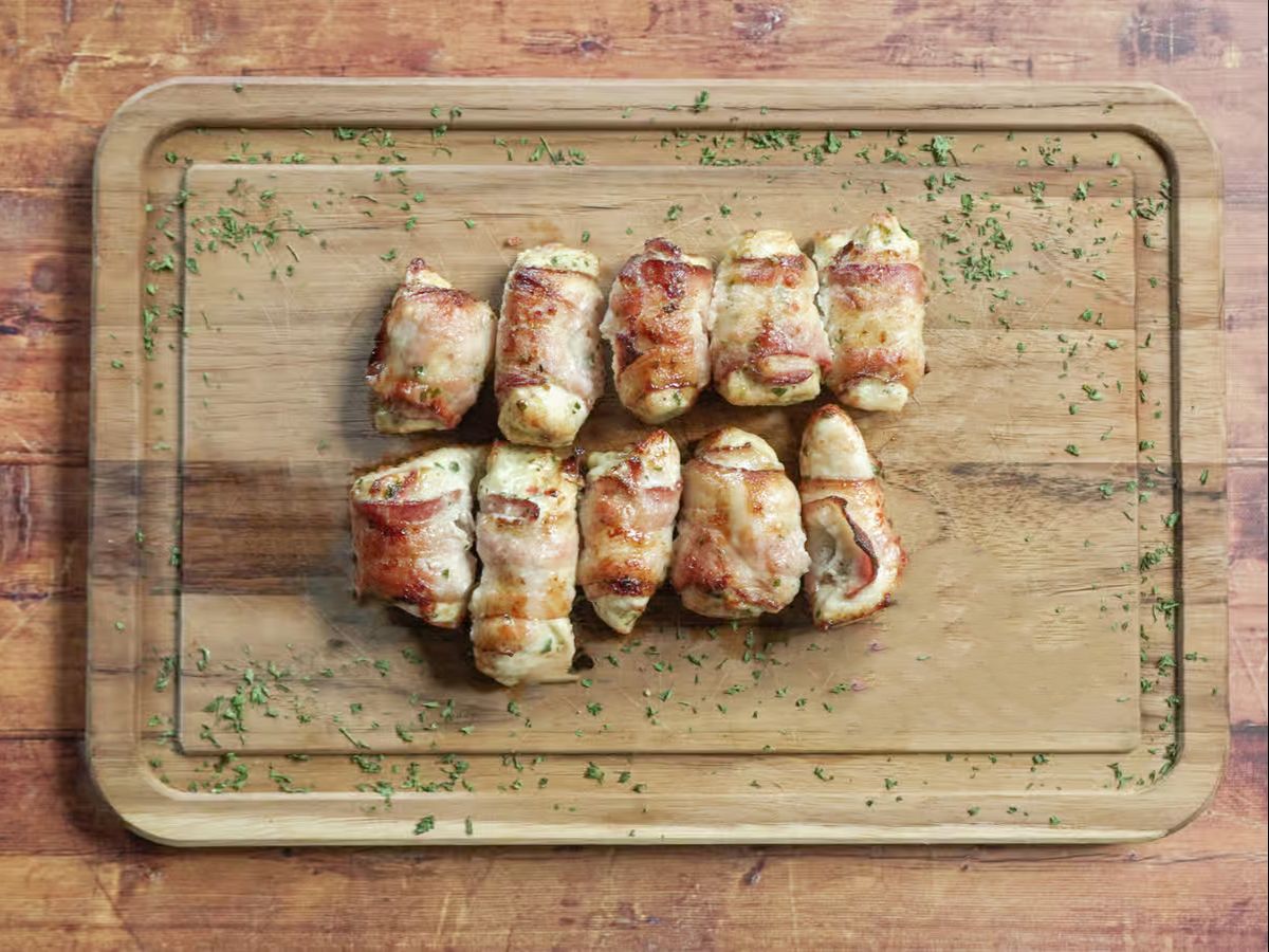 Bacon Wrapped Chicken (16 oz).