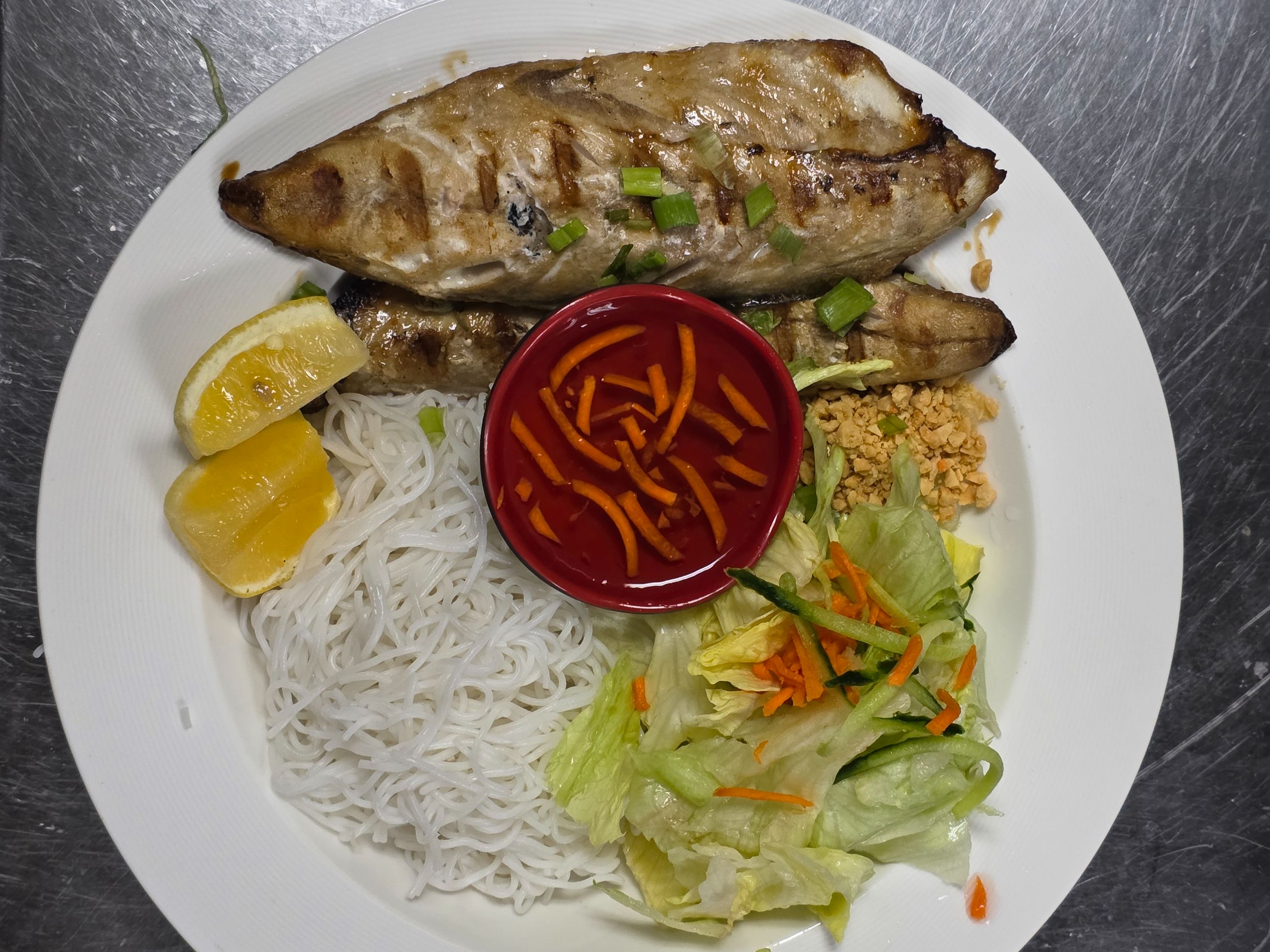 V6. Grilled Mackerel (Vermicelli fideos)