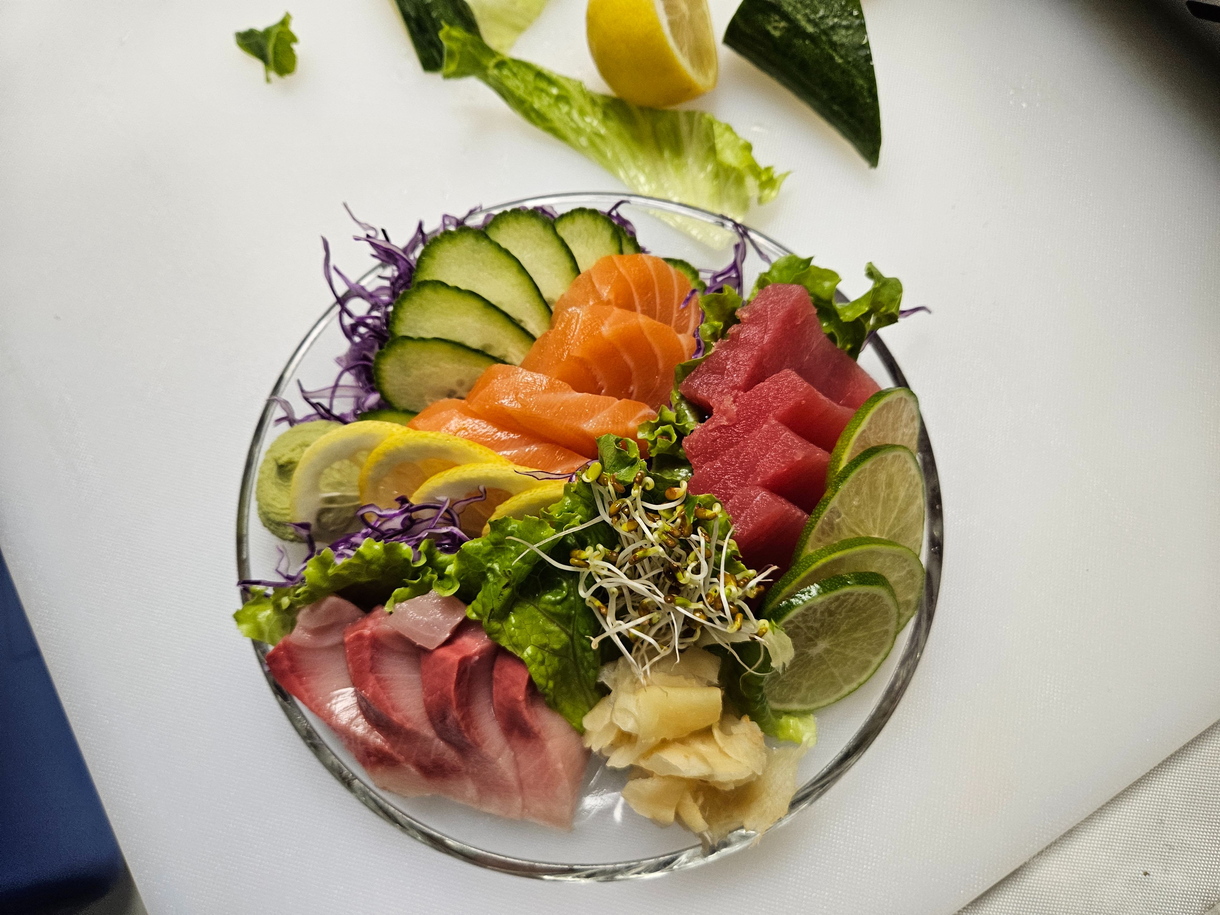 SASHIMI 3PCS.