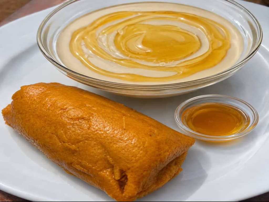 2. Royal Moi Moi Treat.