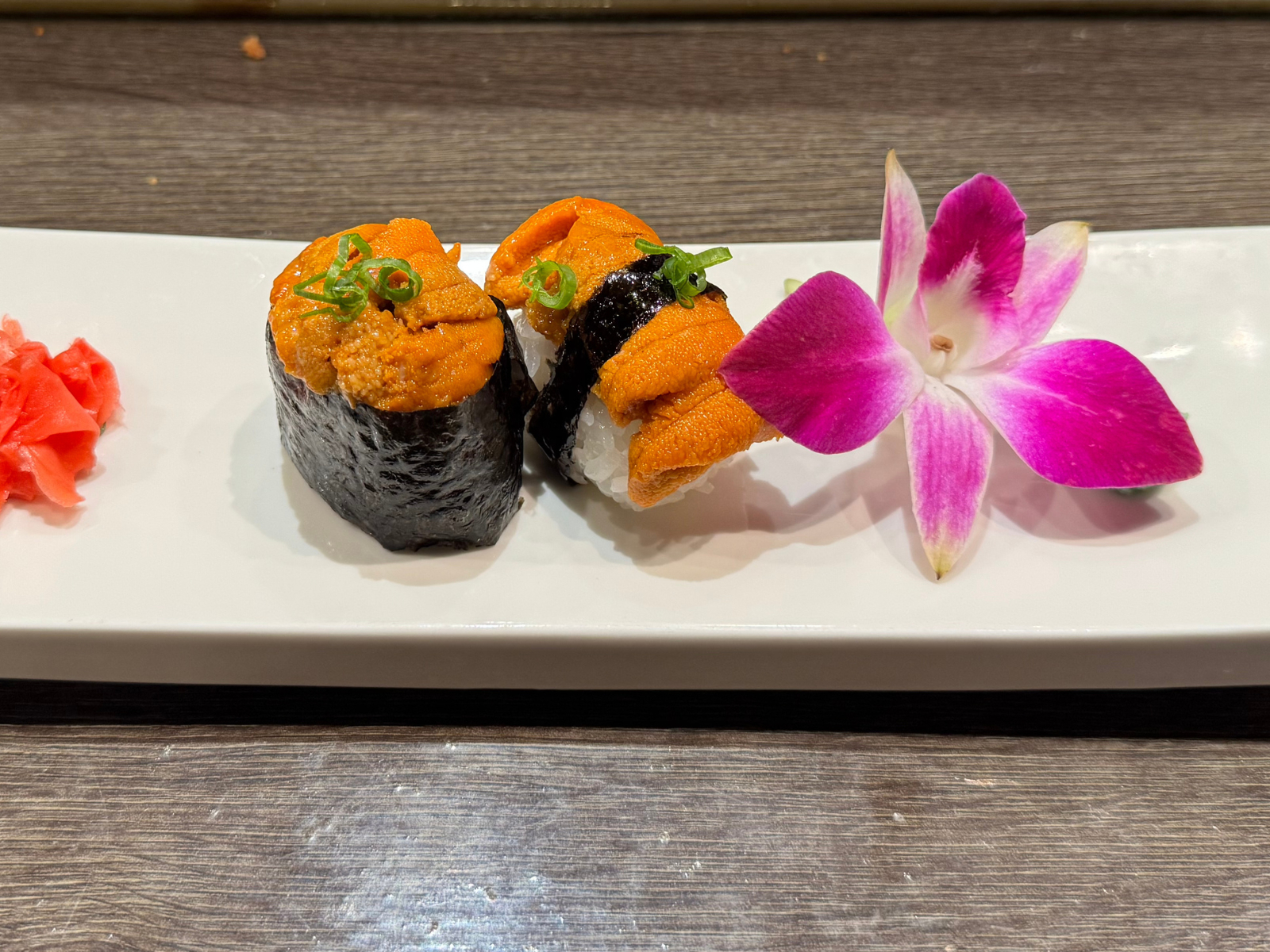 Uni Nigiri.