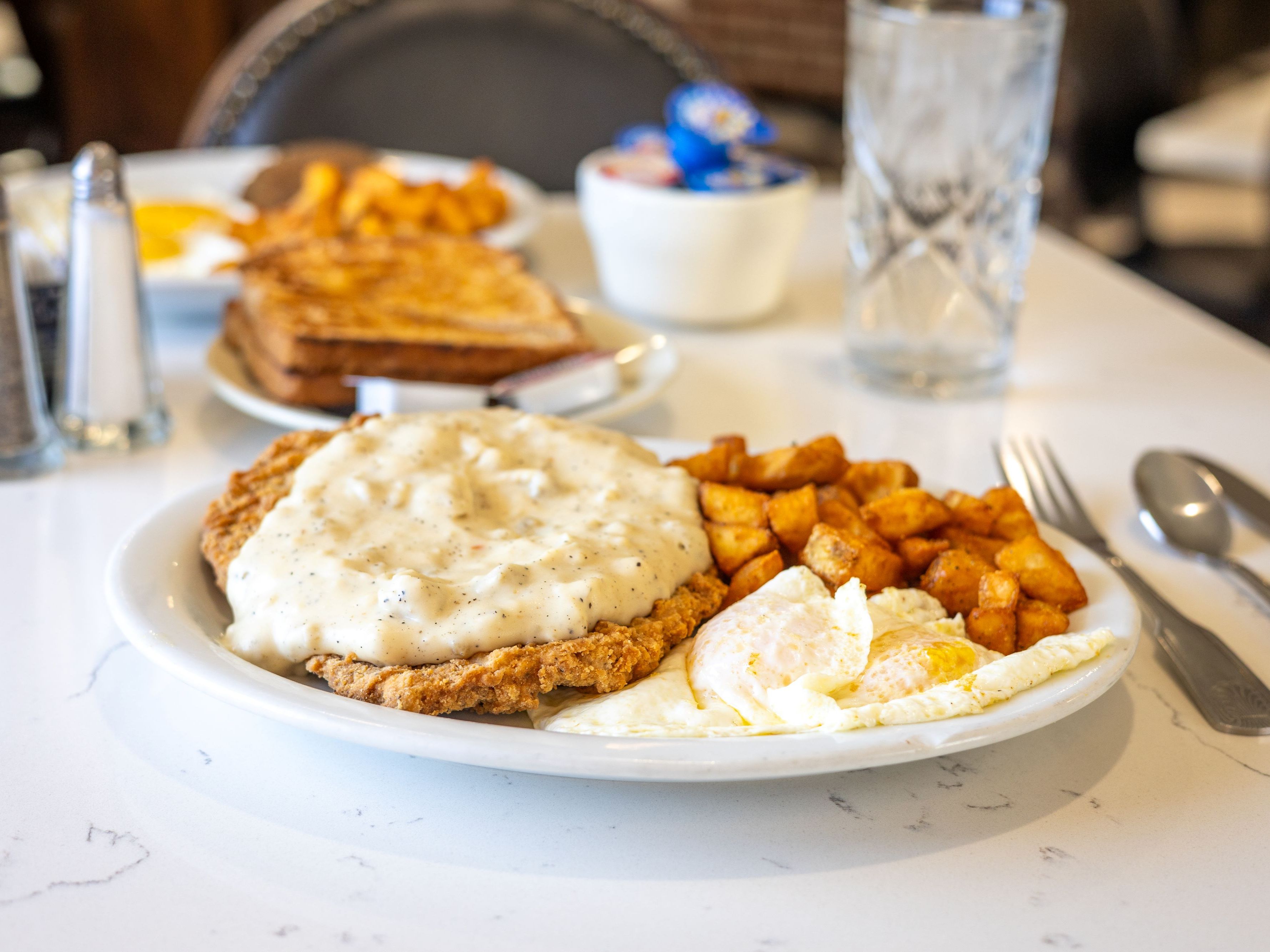 HITCHING LOT BREAKFAST