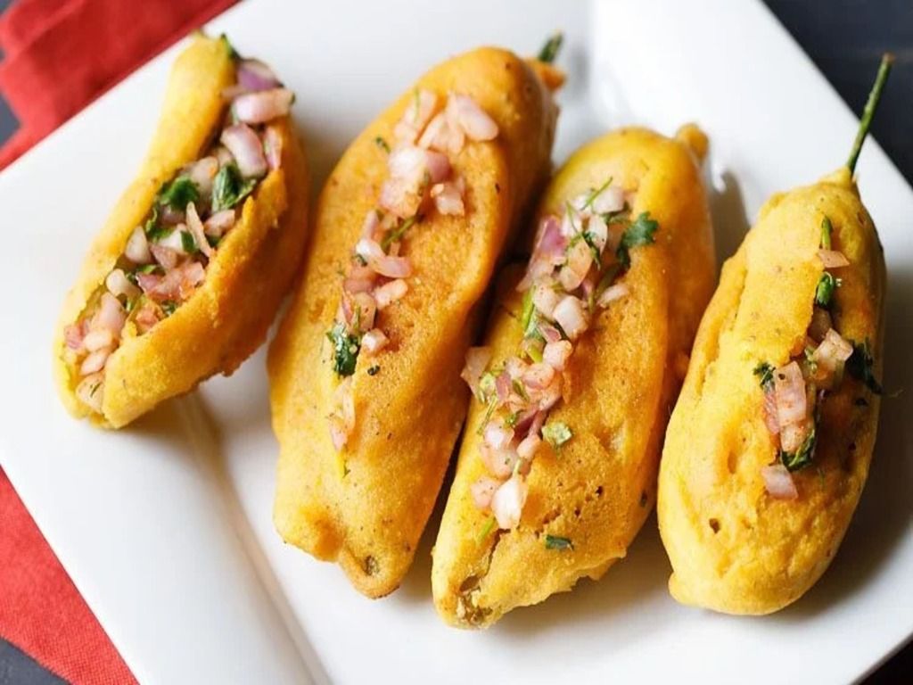 Mirchi Bajji (4pcs)(starts From 4pm).
