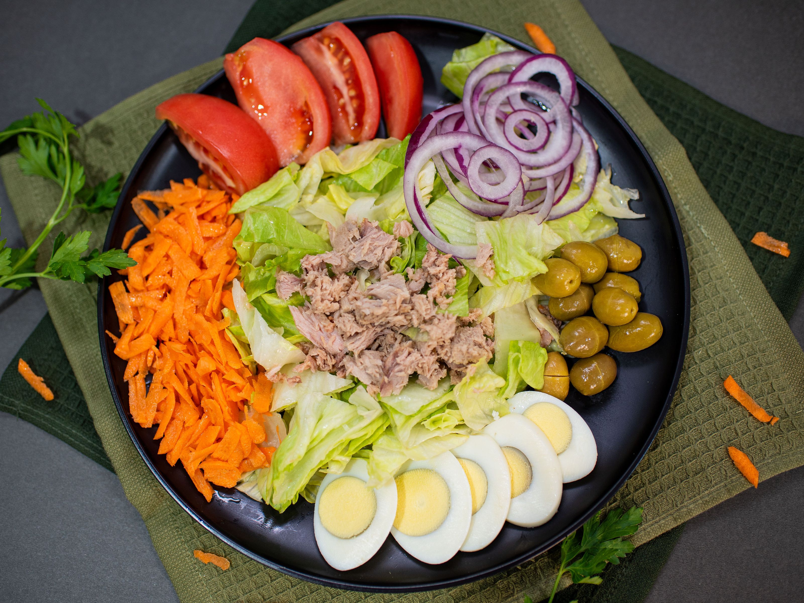 Mediterranean Salad.