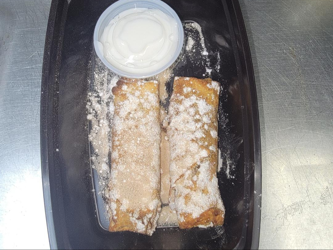 Apple Pie Eggrolls (2).