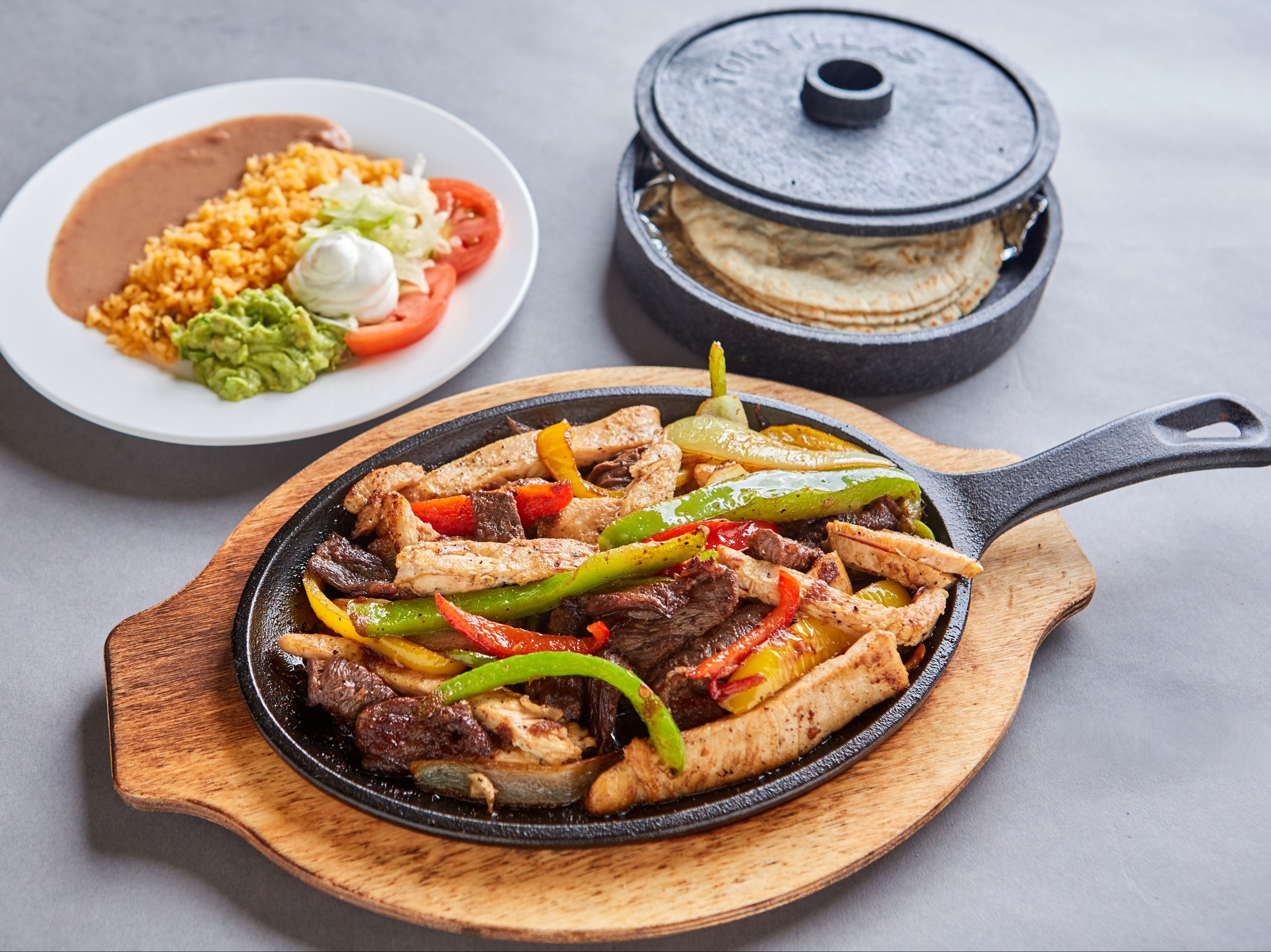 Single Parrillada.