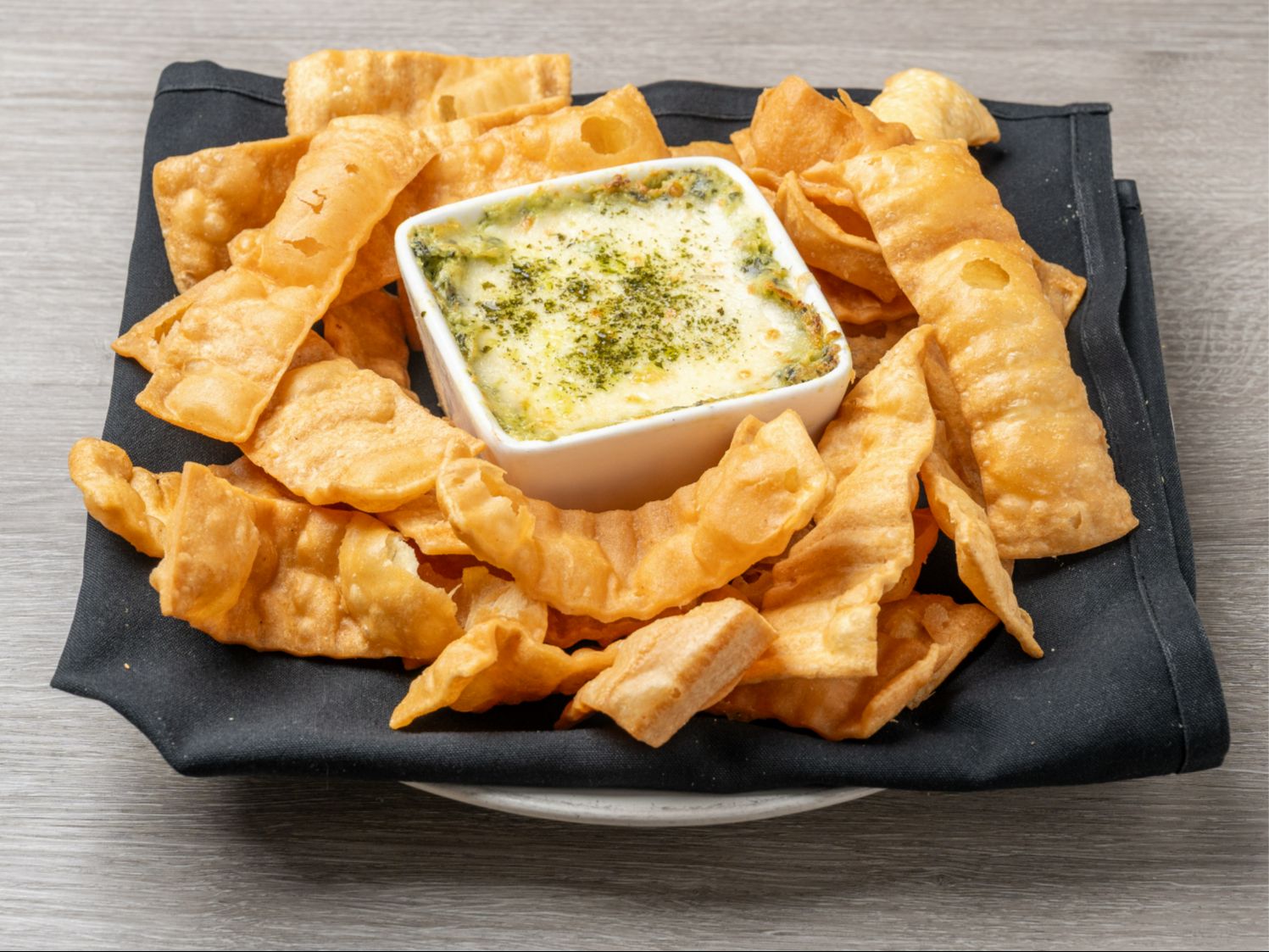 Delicious Breadsticks to Accompany Your Meal