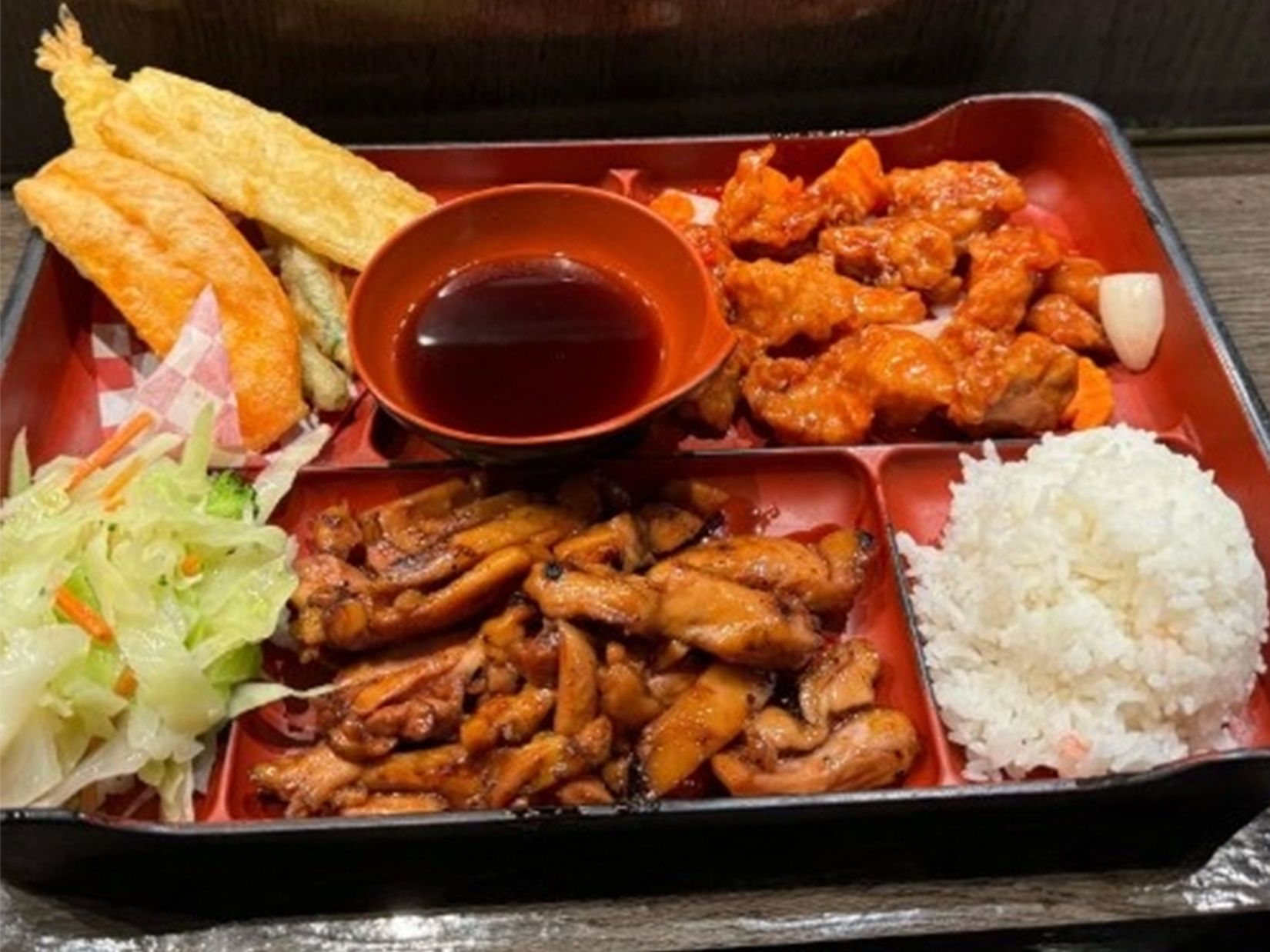 Bento Box A with Spicy Tuna Roll (8 Pieces)