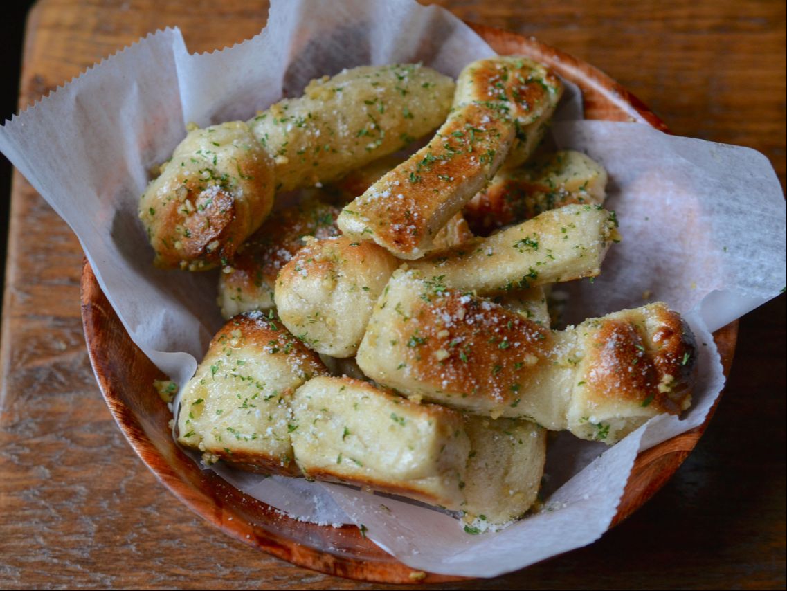 Garlic Knots.