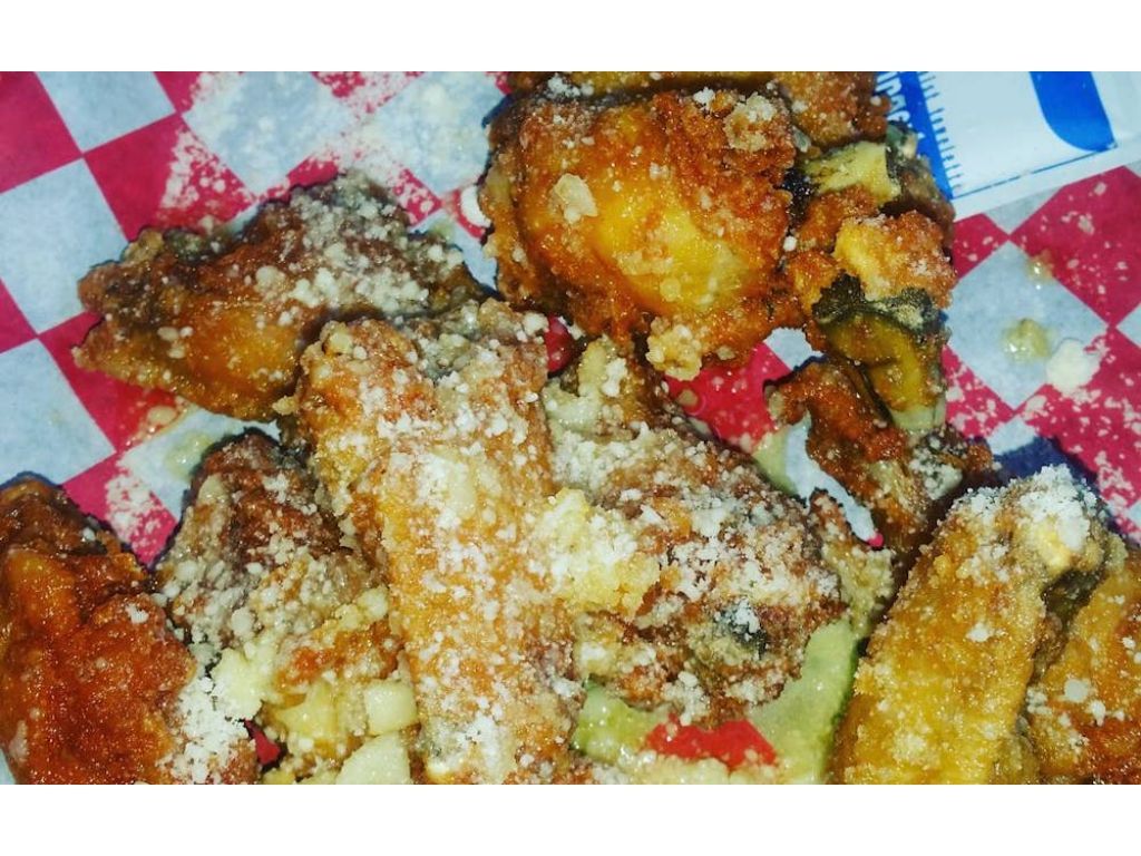 10 Boneless Wings.