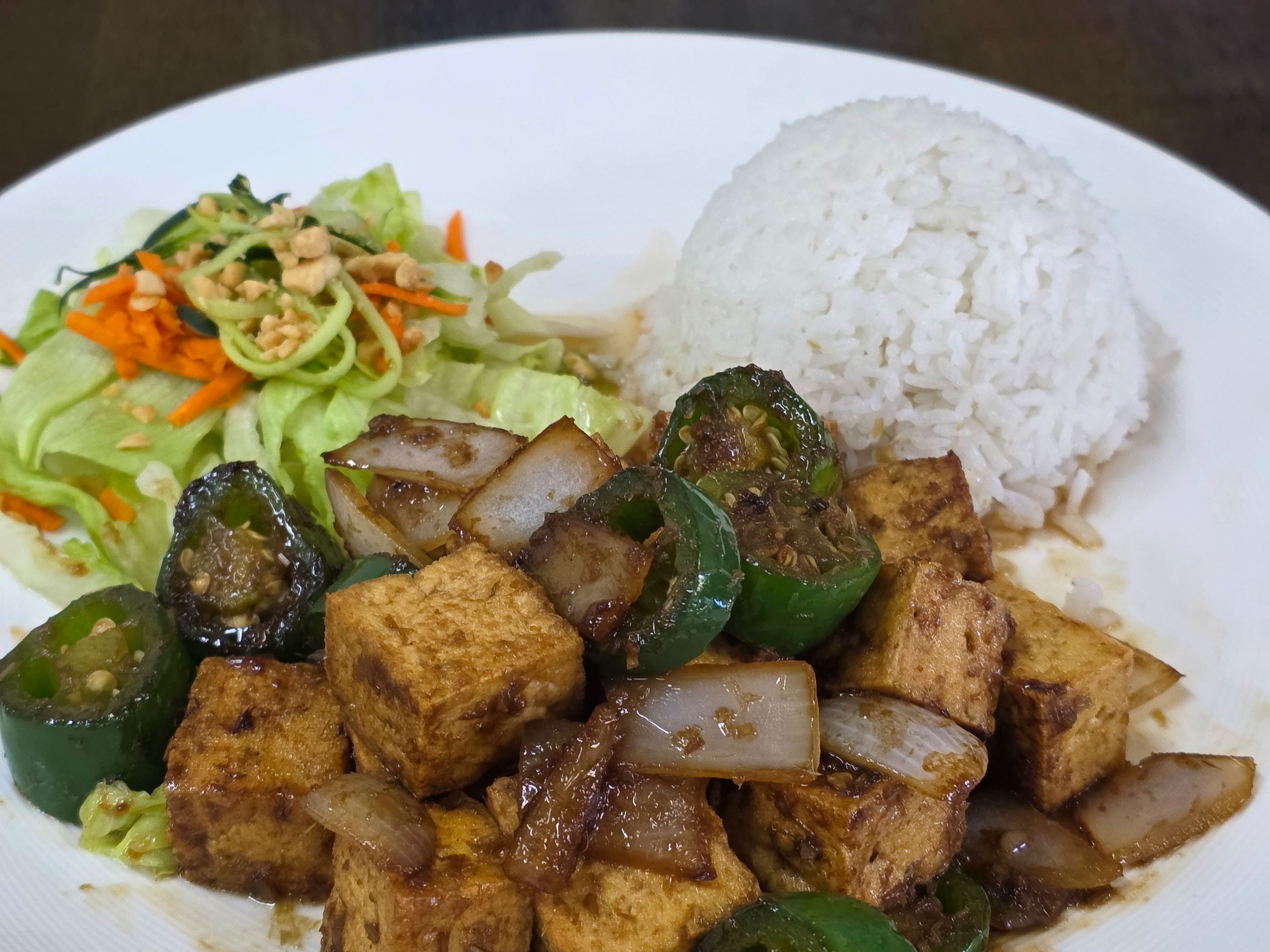 R11 Lemongrass Tofu Over Rice.