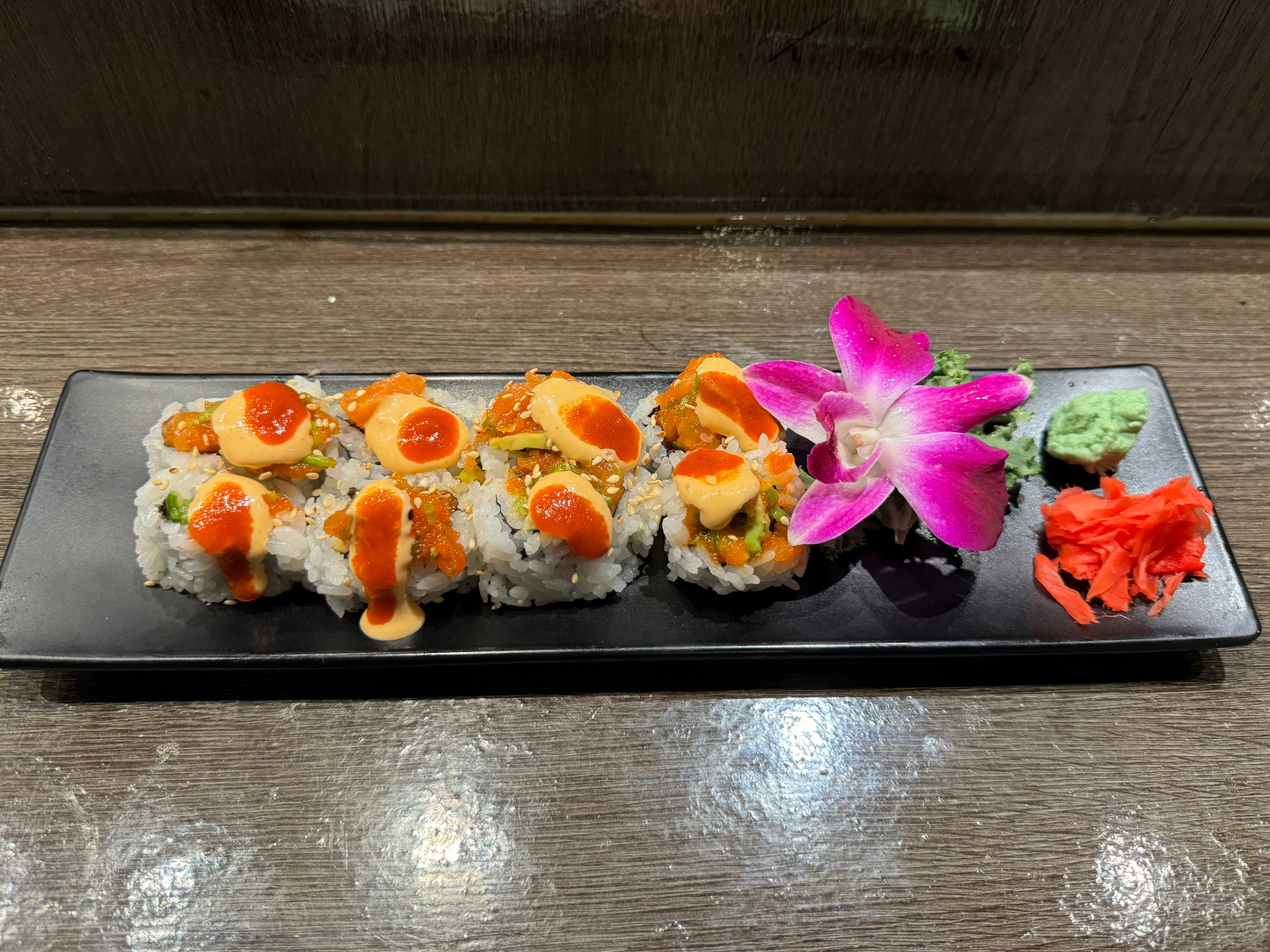 Spicy Salmon Roll.
