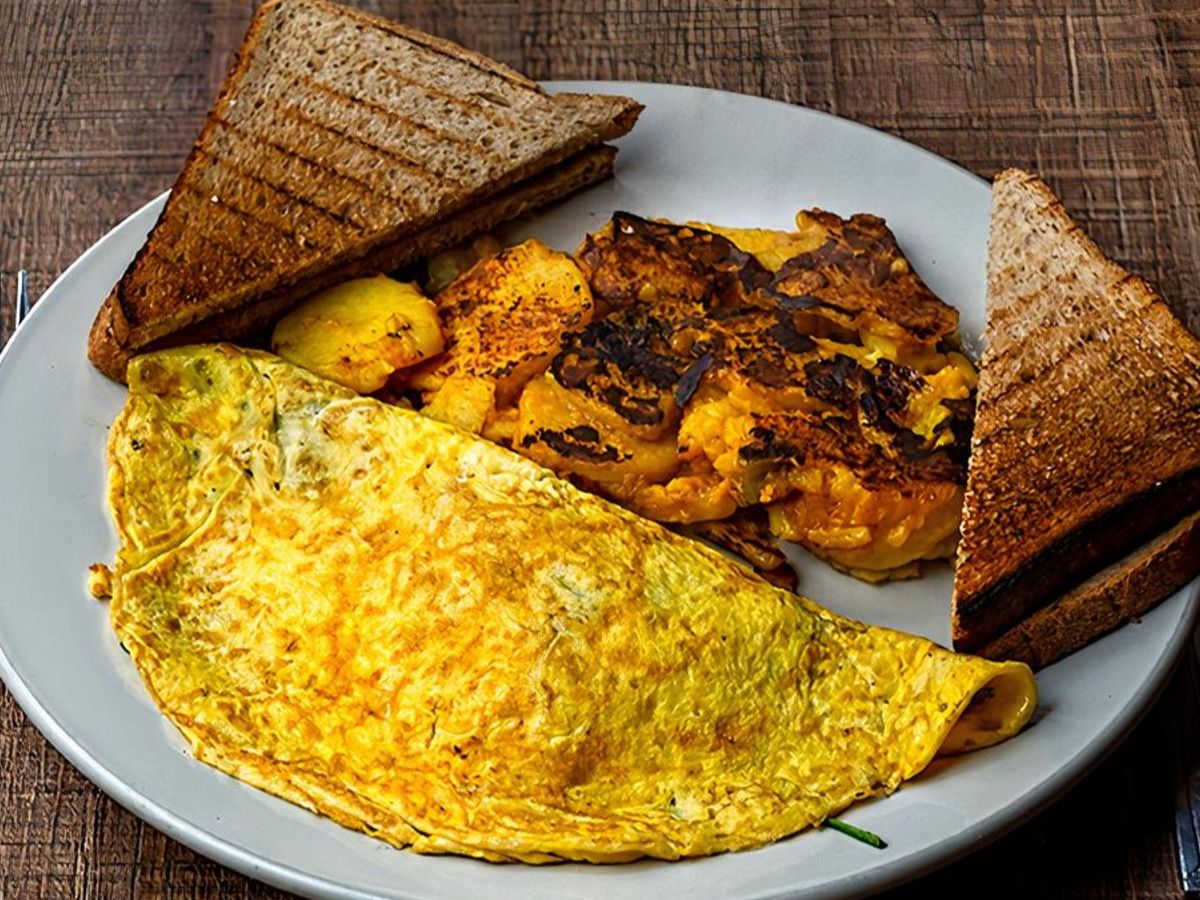 #1. Spinach, Mushrooms, Onions & Cheddar Omelette.