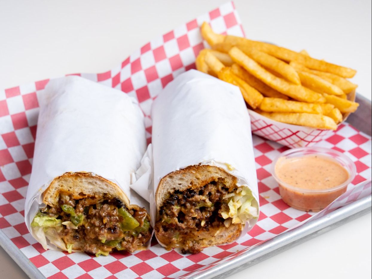 Munchie Box 6 (cheesesteak).