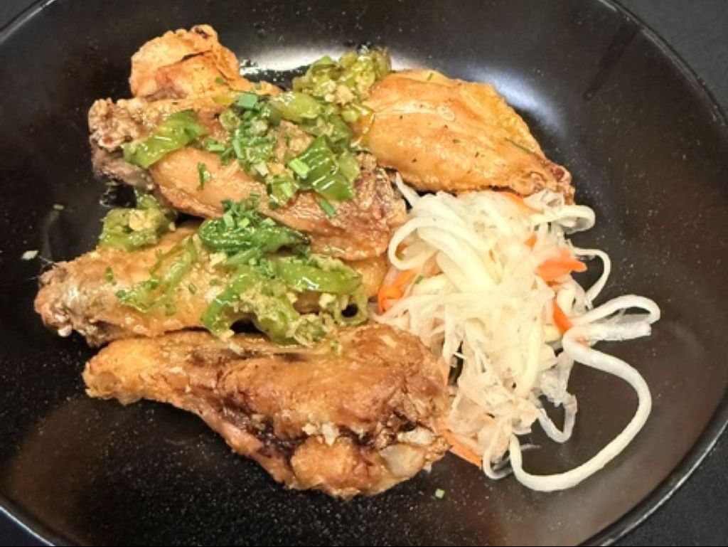 Crispy Chick'n Wings.