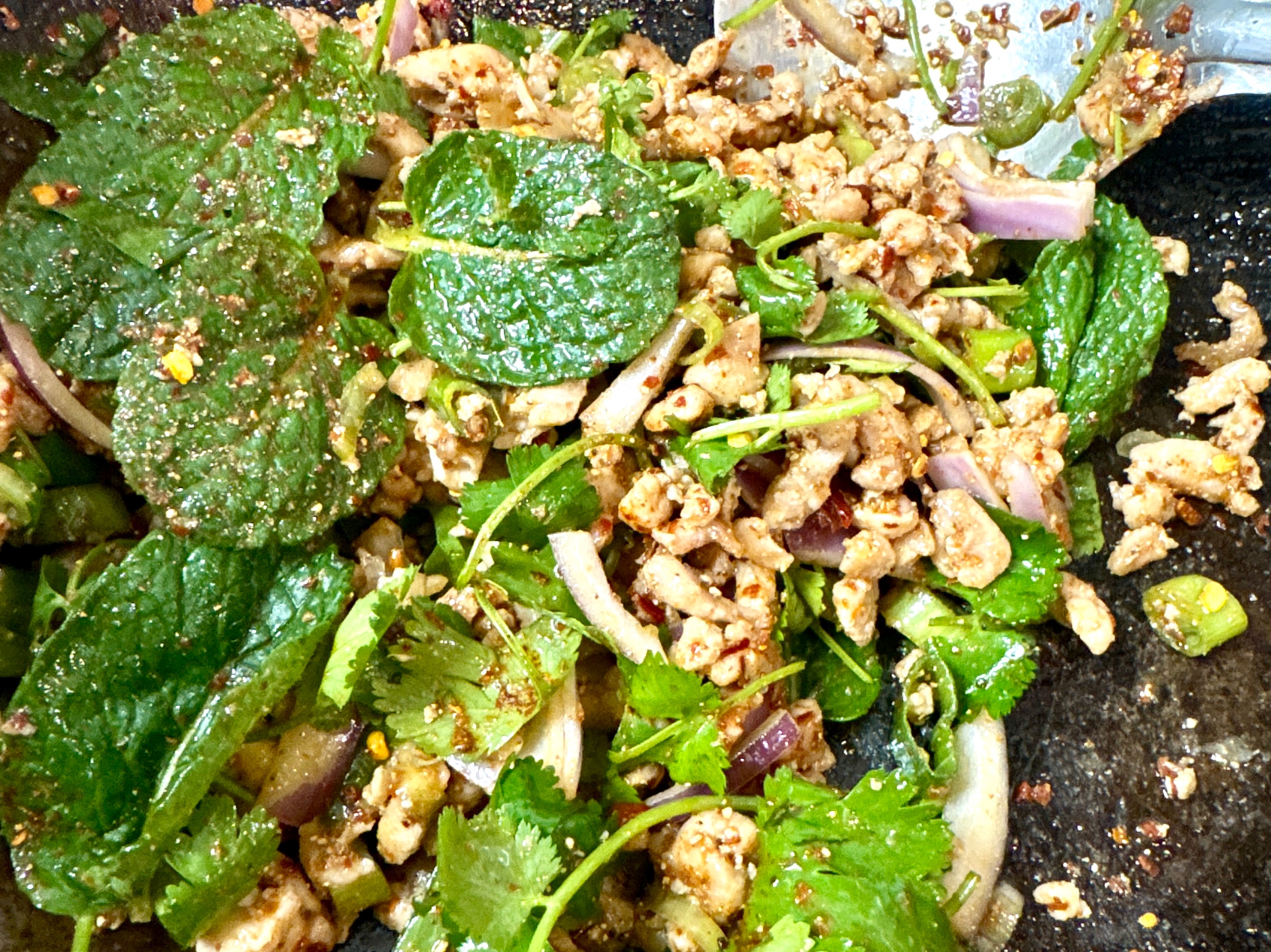 #12 Laab / Minced Chicken or Pork Salad (1/2 sheet tray).