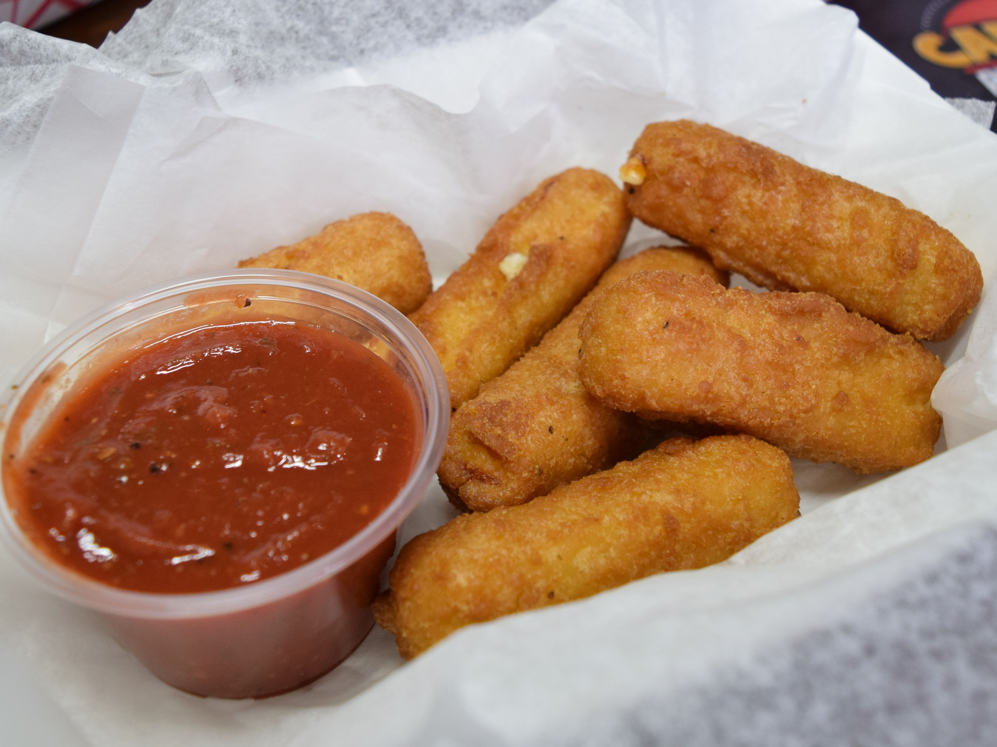Mozzarella Sticks (6)