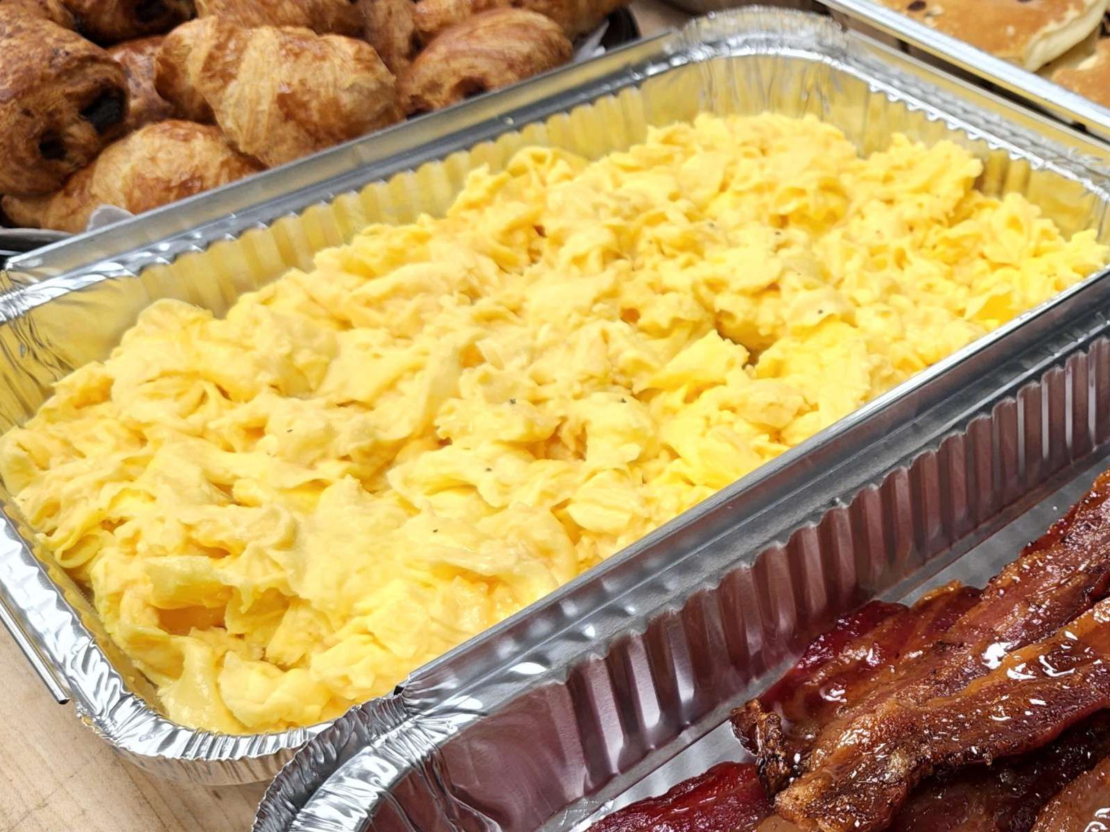 Scrambled Eggs Tray for 20