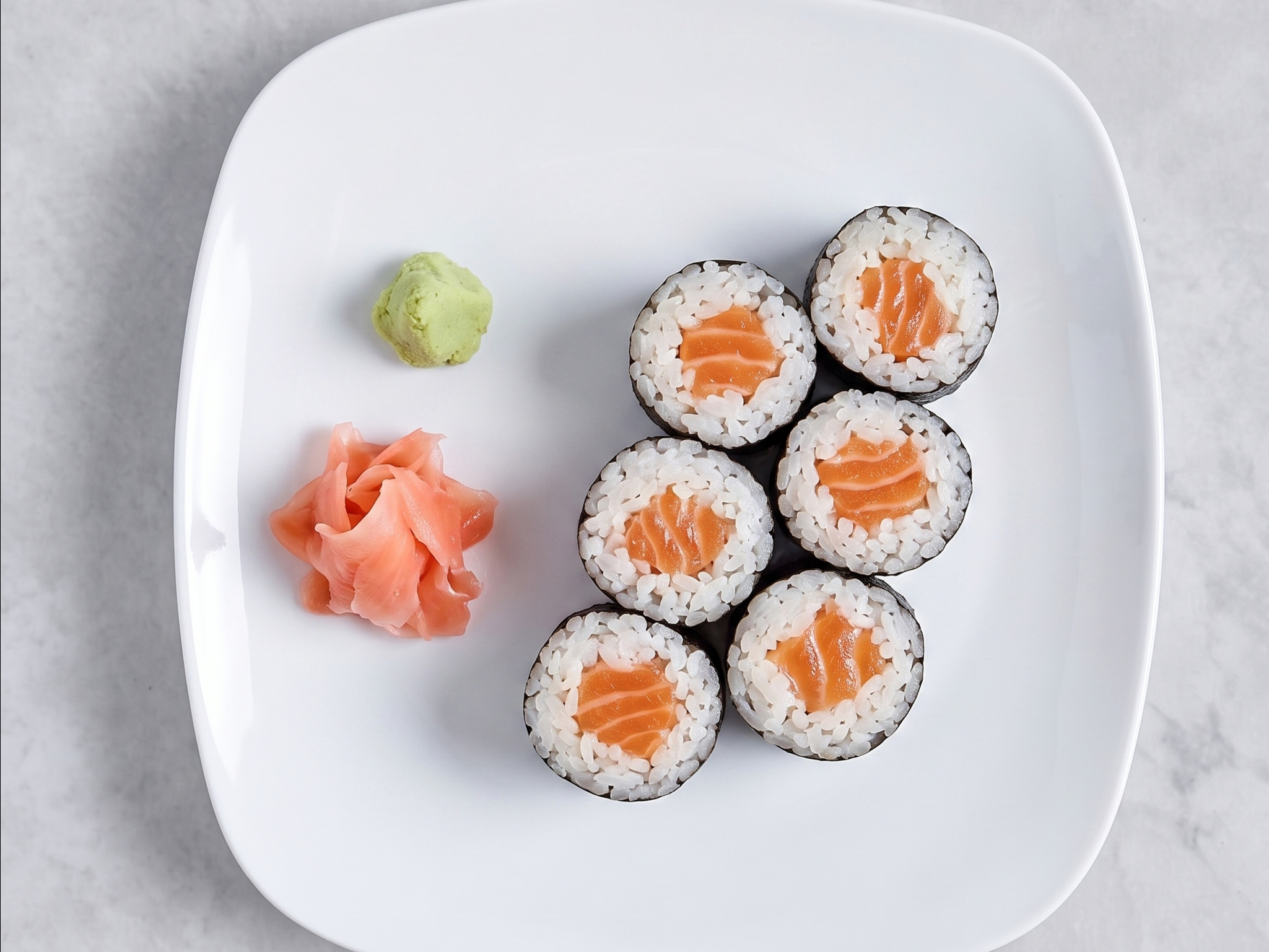 SALMON ROLL.