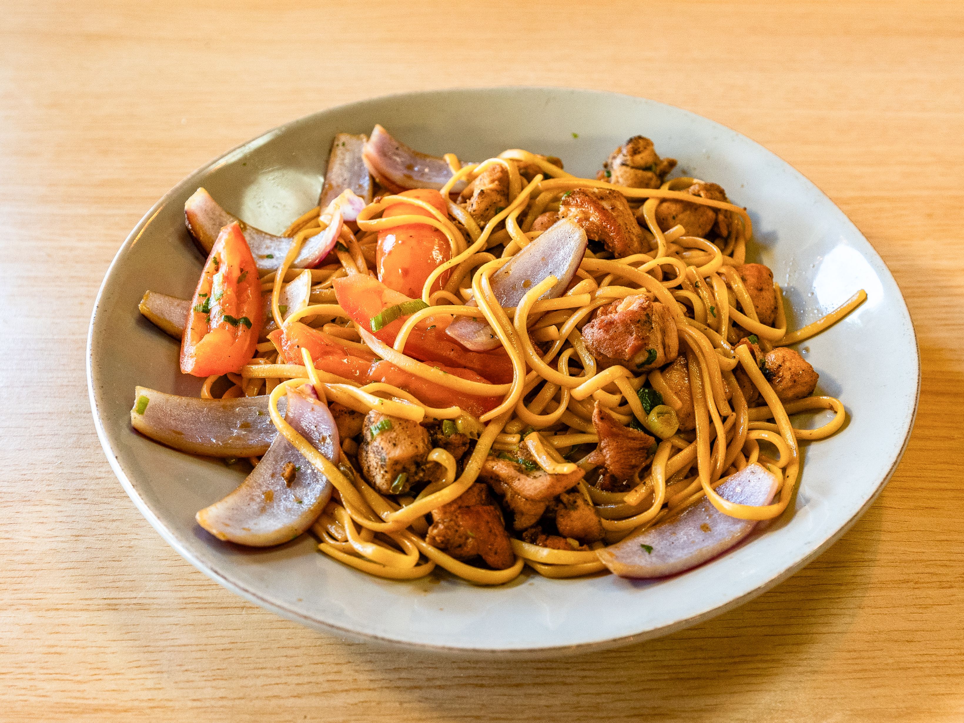 Tallarin Saltado de Pollo.