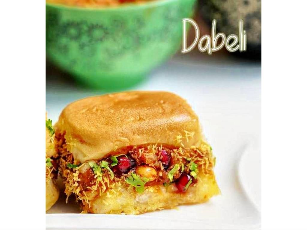 Kutchi Dabeli.
