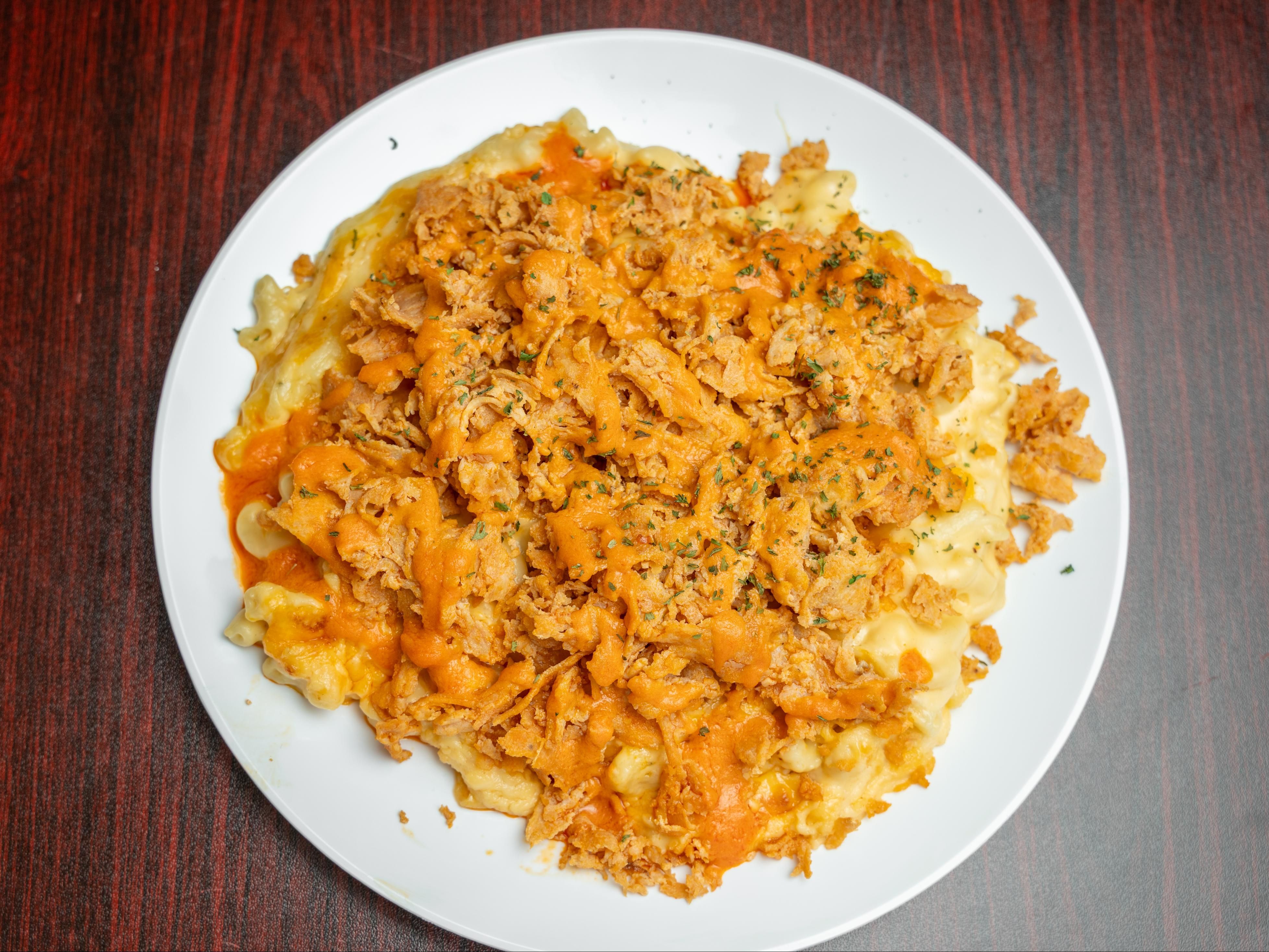 World Famous Buffalo Chic Mac & Cheese.