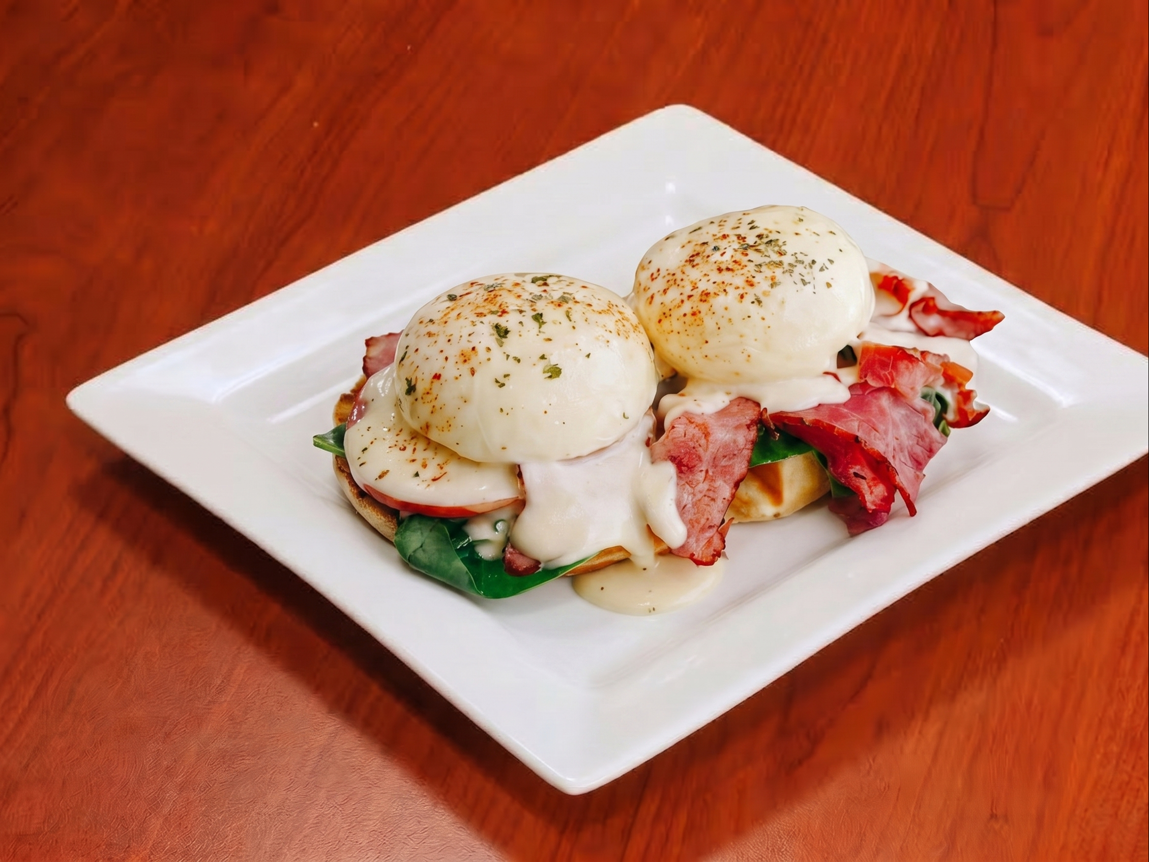 Pastrami Benedict 腌牛肉班克蛋.