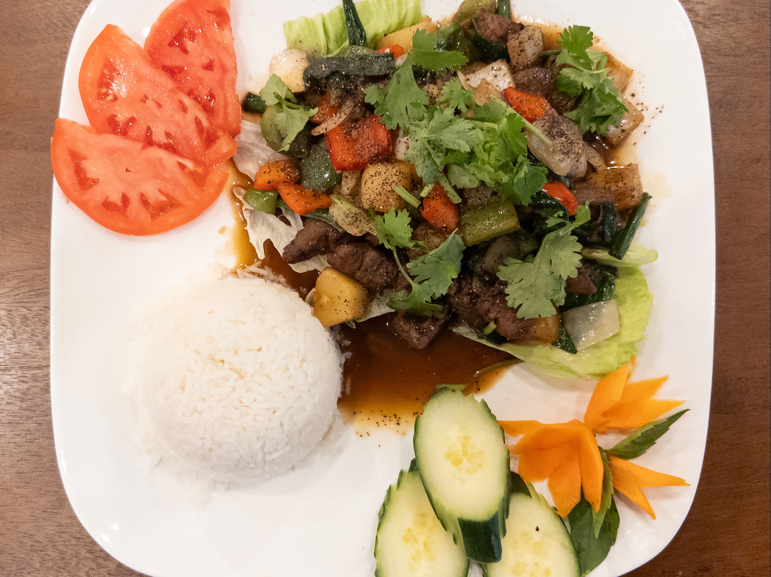 D1. Shaking Beef (Bo Luc Lac).