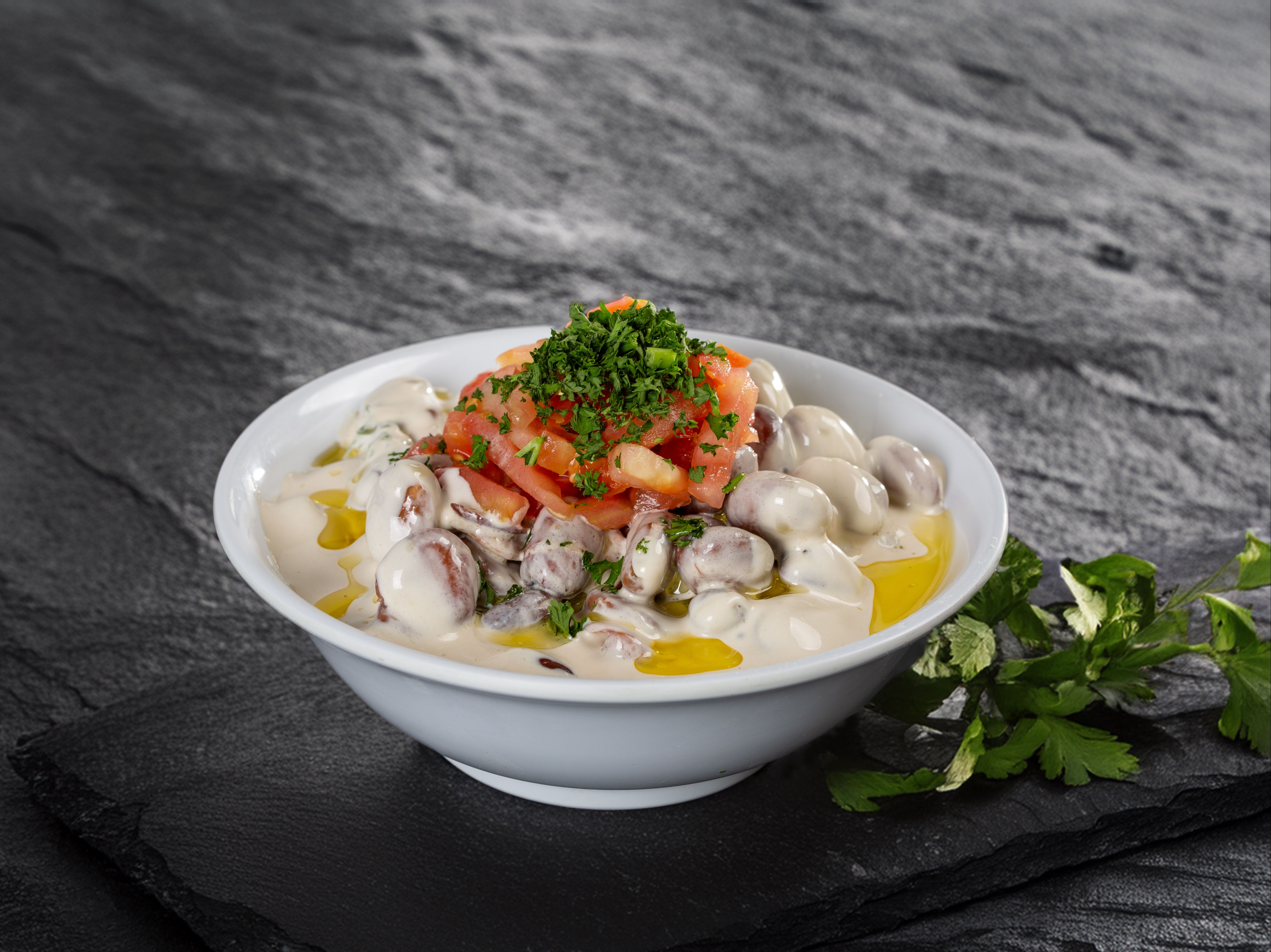 Tahini Foul Mdamas / فول مدمس بالطحينة.