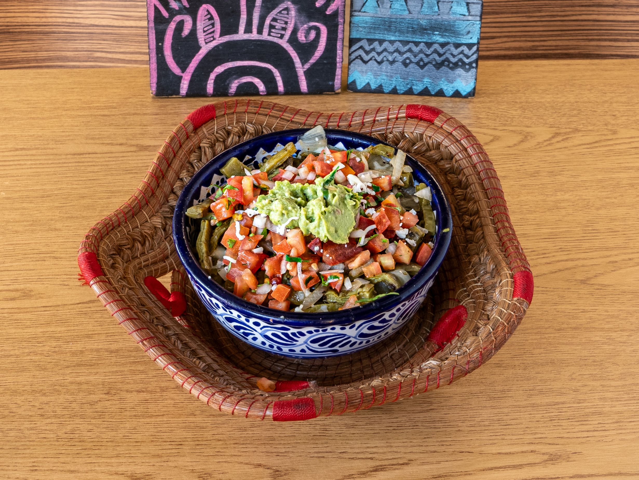 Surf & Turf (Mar y Tierra) Burrito Bowl.
