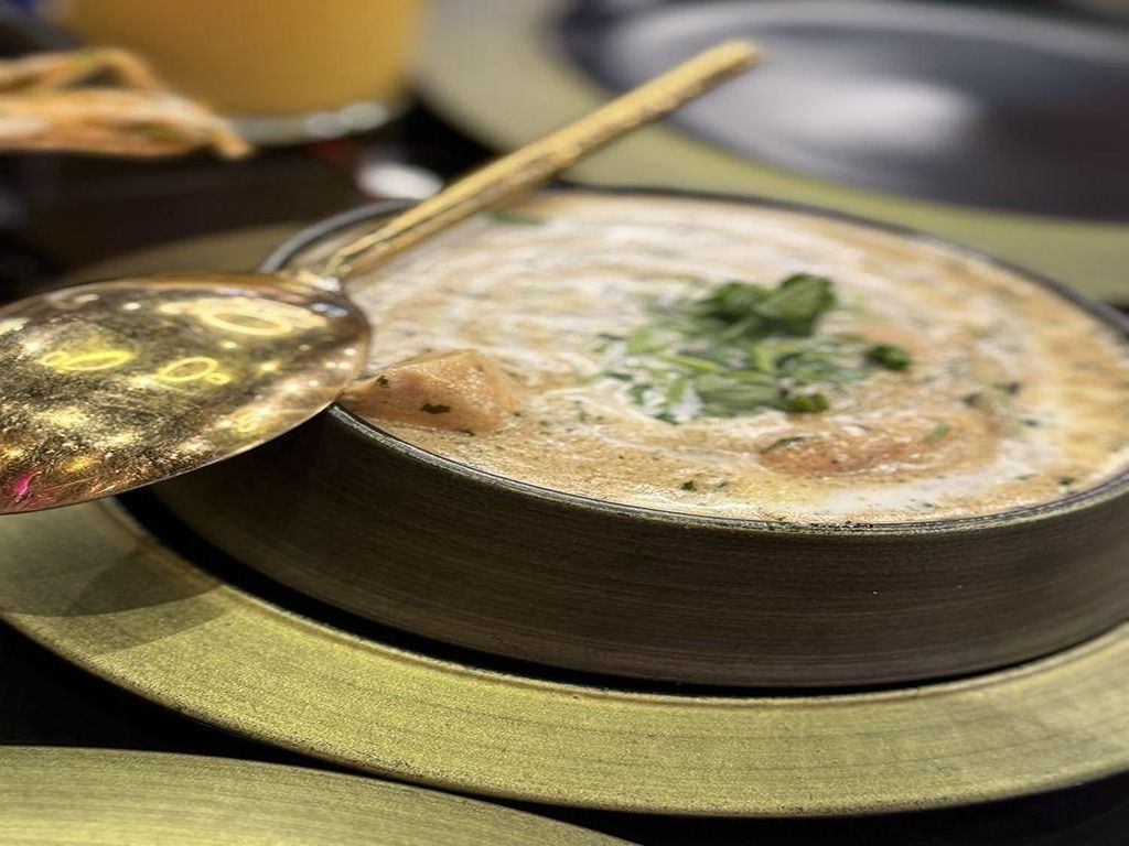 AGNII CREAM CHICKEN.