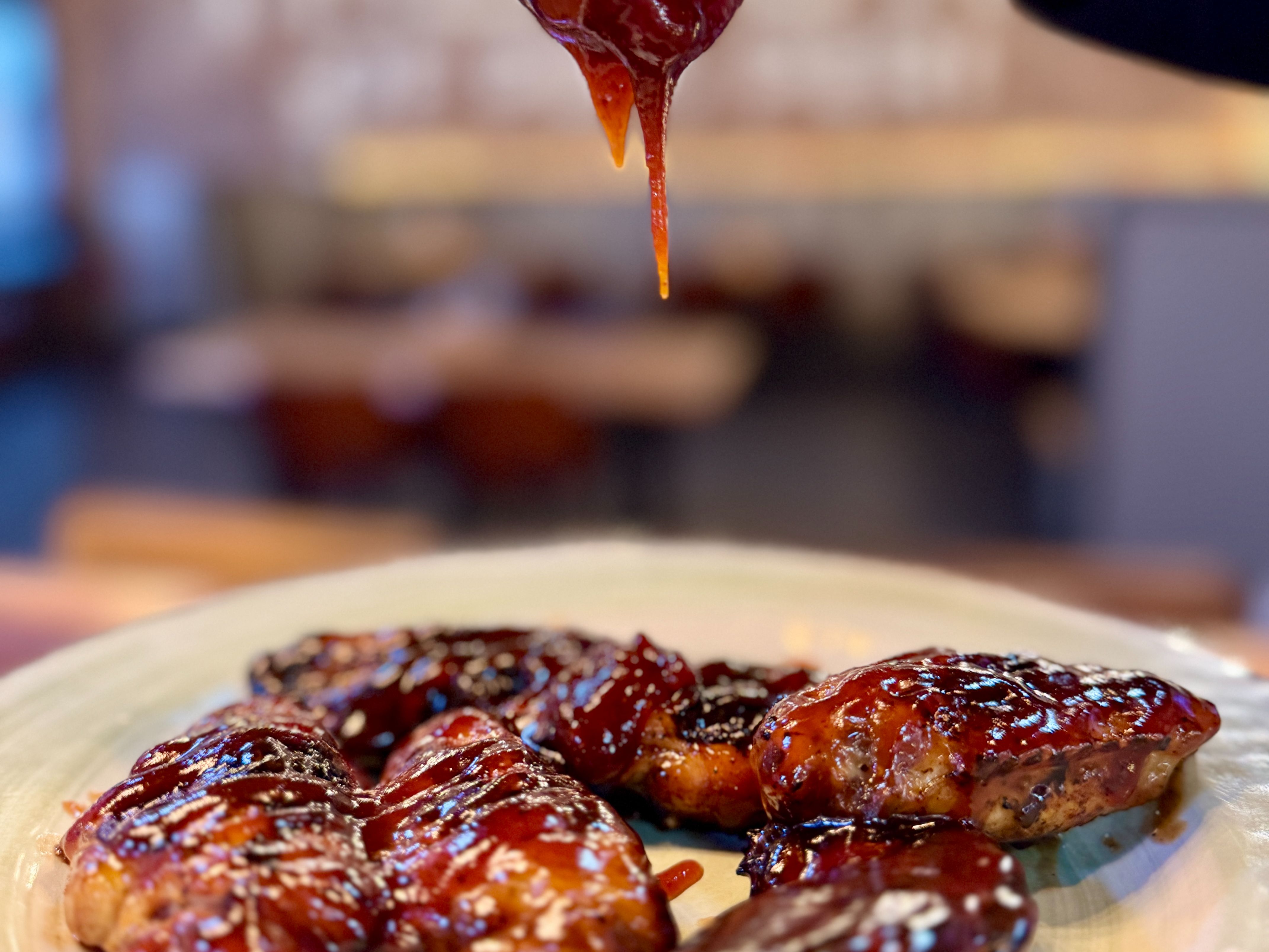 6 Peri BBQ Wings.