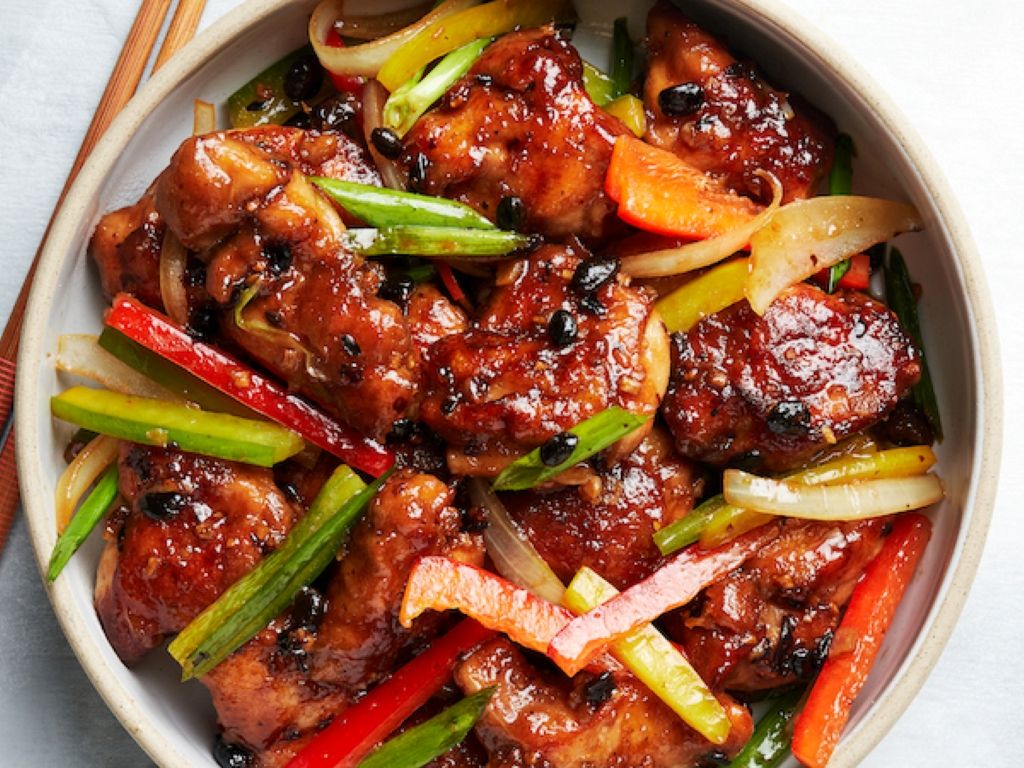Chicken w/ Black Bean Sauce / Gà sốt đậu đen / 黑豆酱鸡.