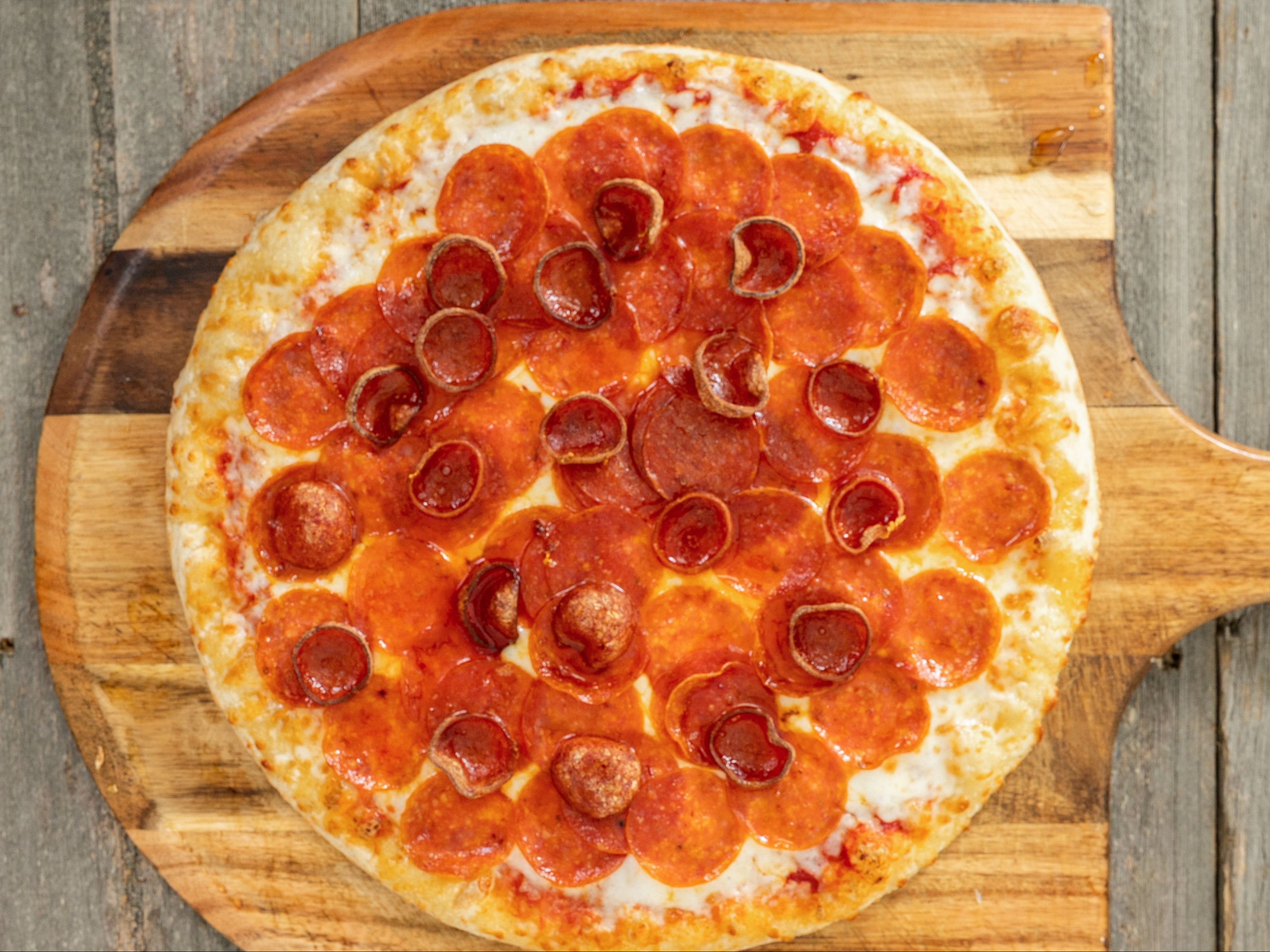 Extreme Pepperoni Pizza.