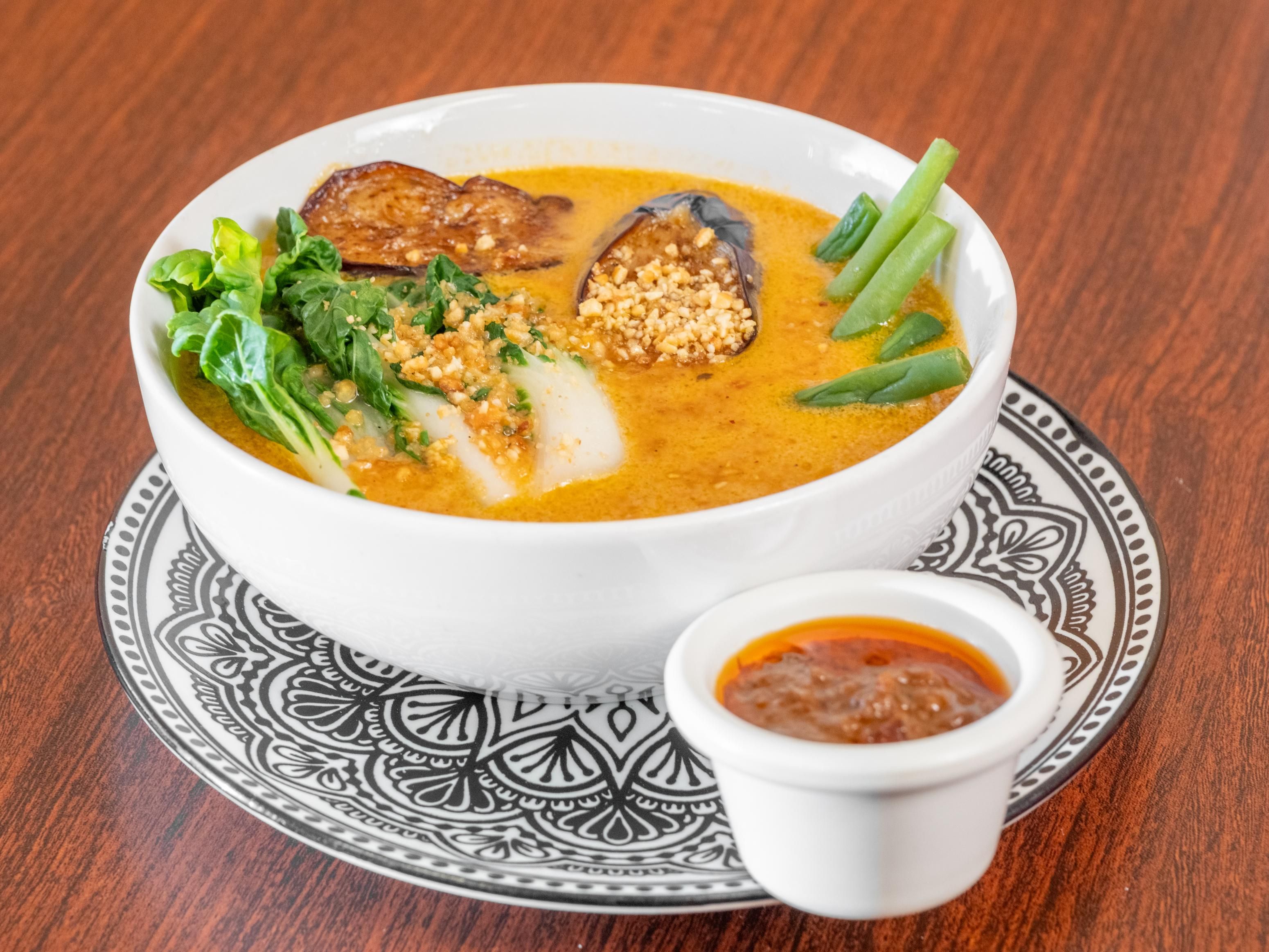 Kare Kare W/ Tripe