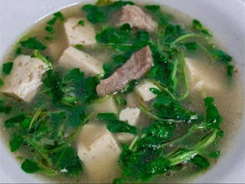 Watercress Meat Slice Tofu Soup / Canh Đậu Hũ Thịt Bò Rau Cải / 西洋菜肉片豆腐汤.