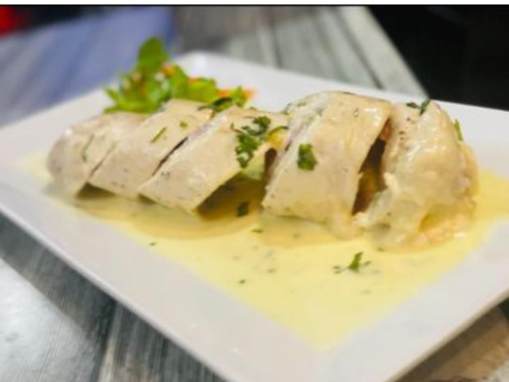 Pechuga Rellena Jamon Y Queso.