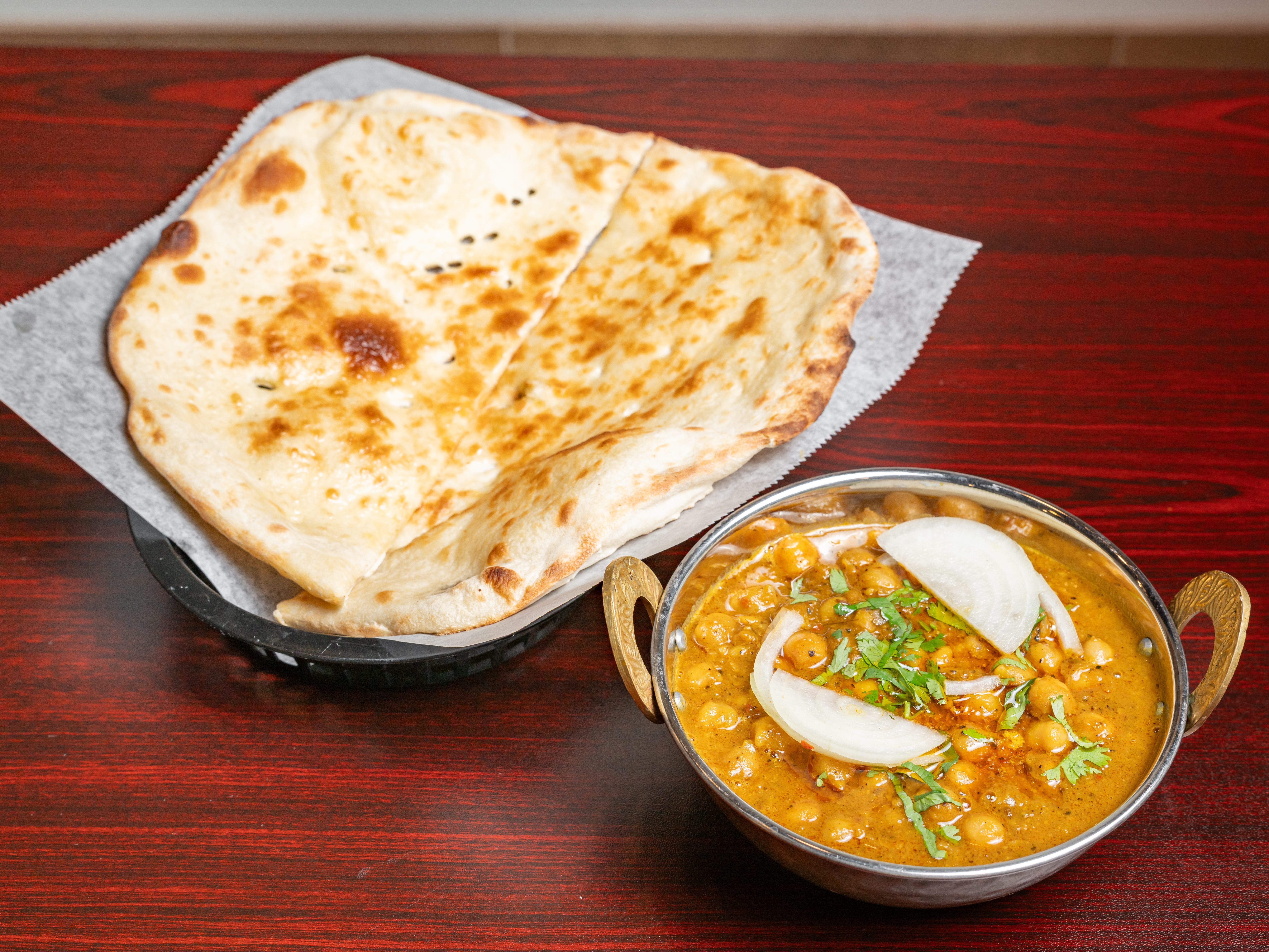 Channa Masala with Naan