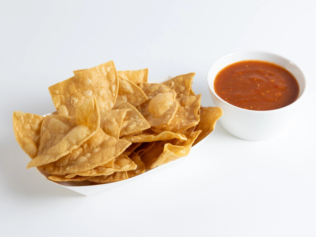 Sombrero Chips w/Salsa.