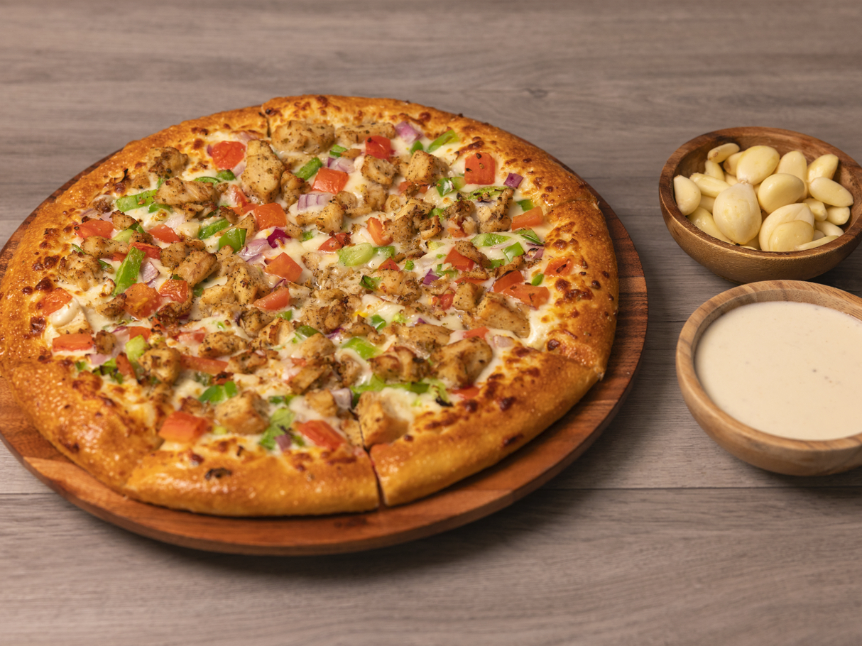 Halal Chicken Garlic Pizza