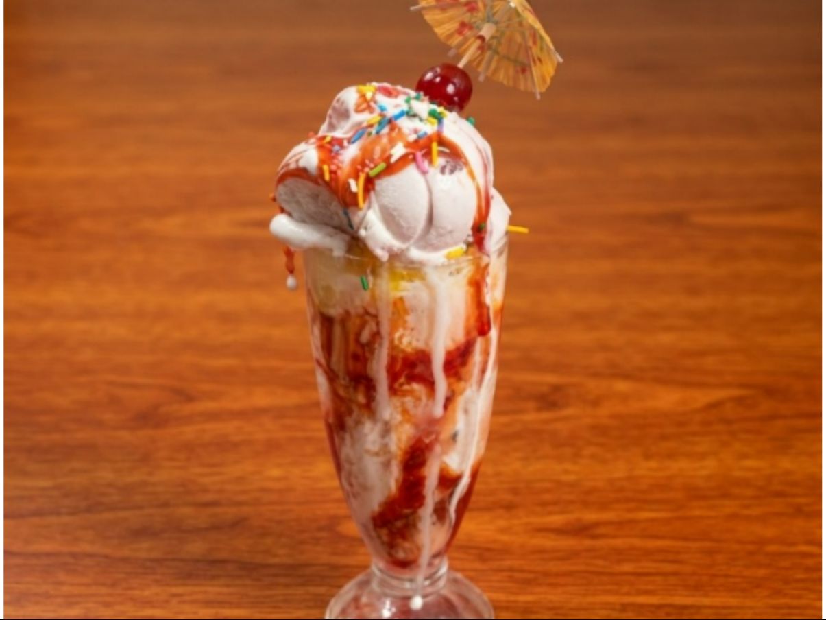 Falooda (With Fruits).