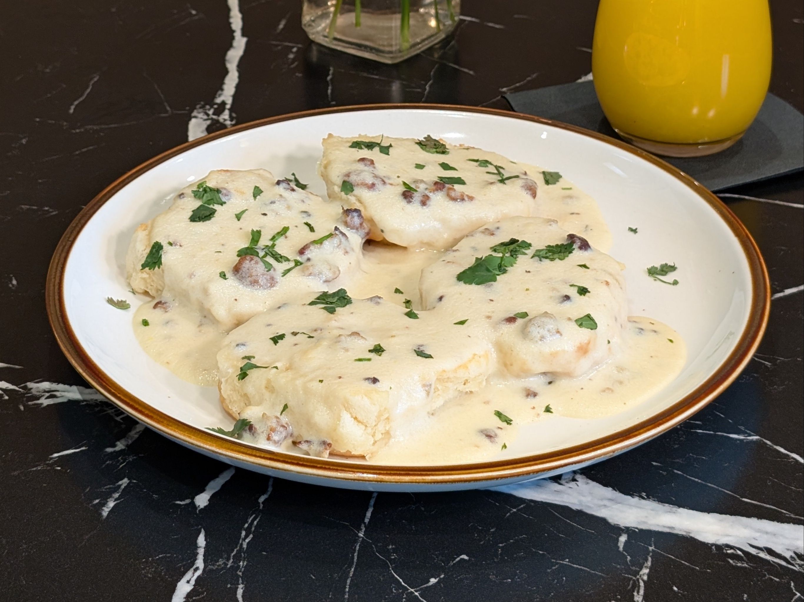 Side - Biscuit & Gravy (1 Biscuit).