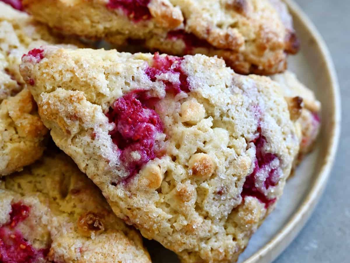 Scone - White Chocolate Chunk Raspberry.