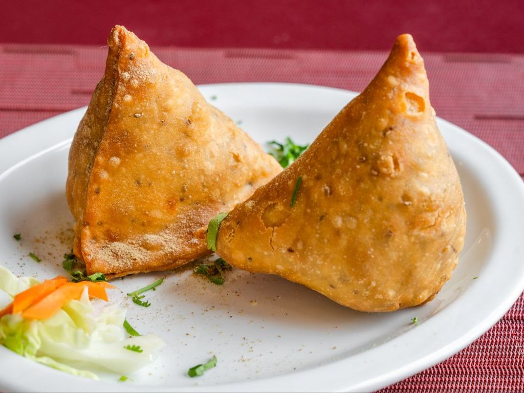 2. Vegetable Samosa (2 Pieces).