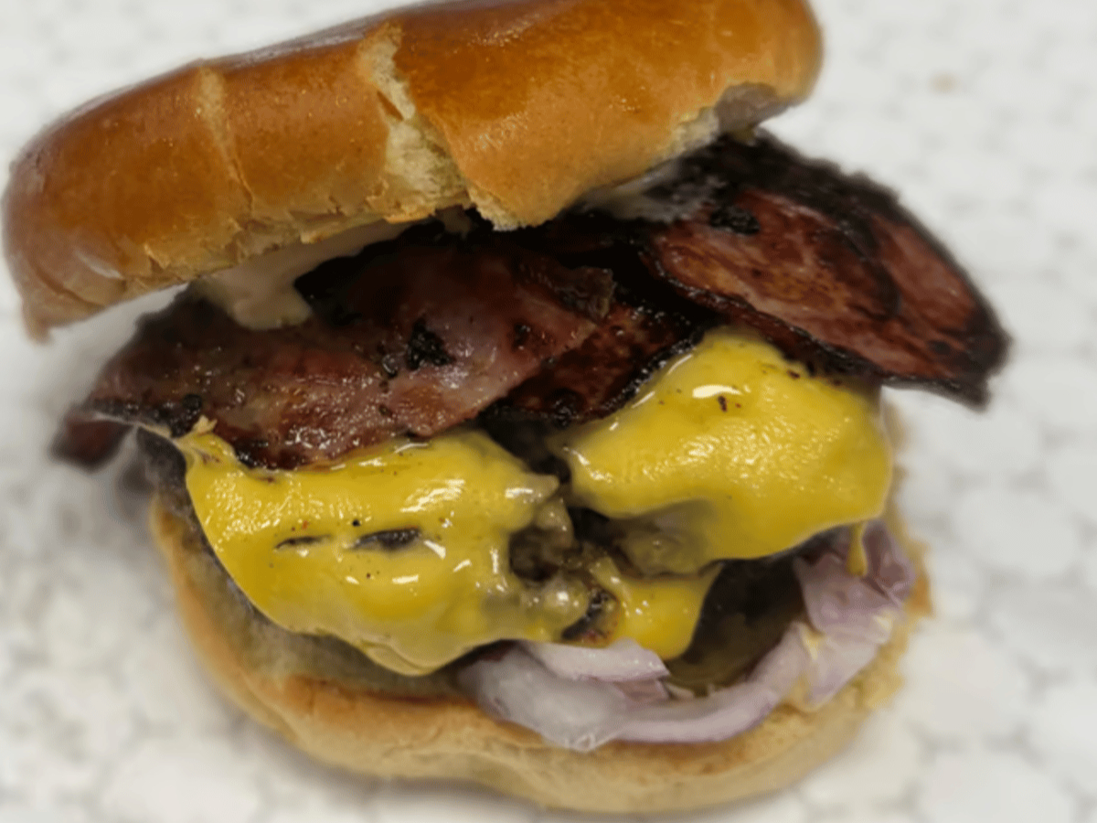 Deluxe Halal Bacon Burger.