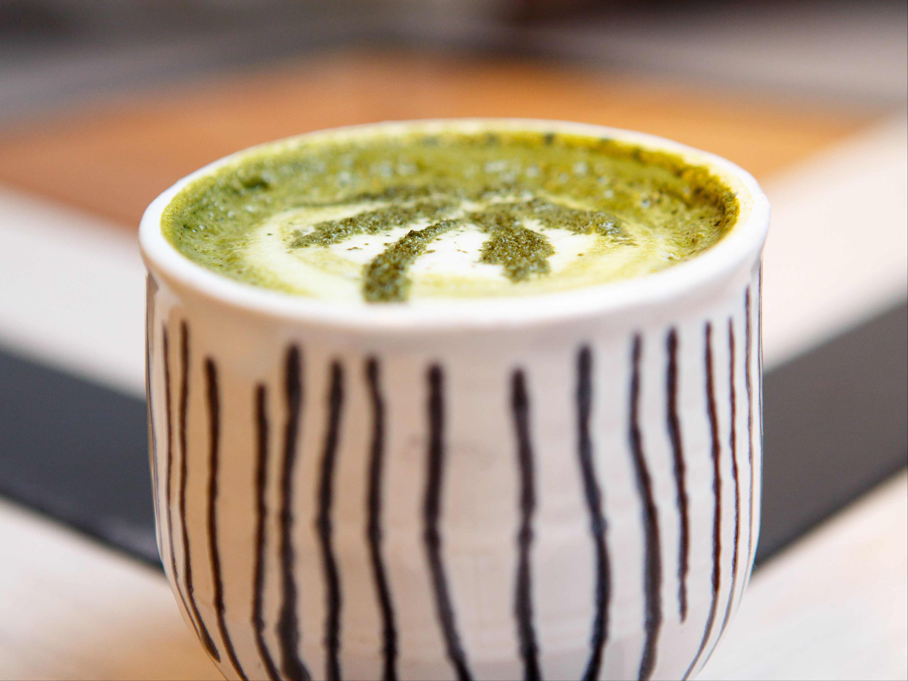Matcha Latte Hot  (16oz)