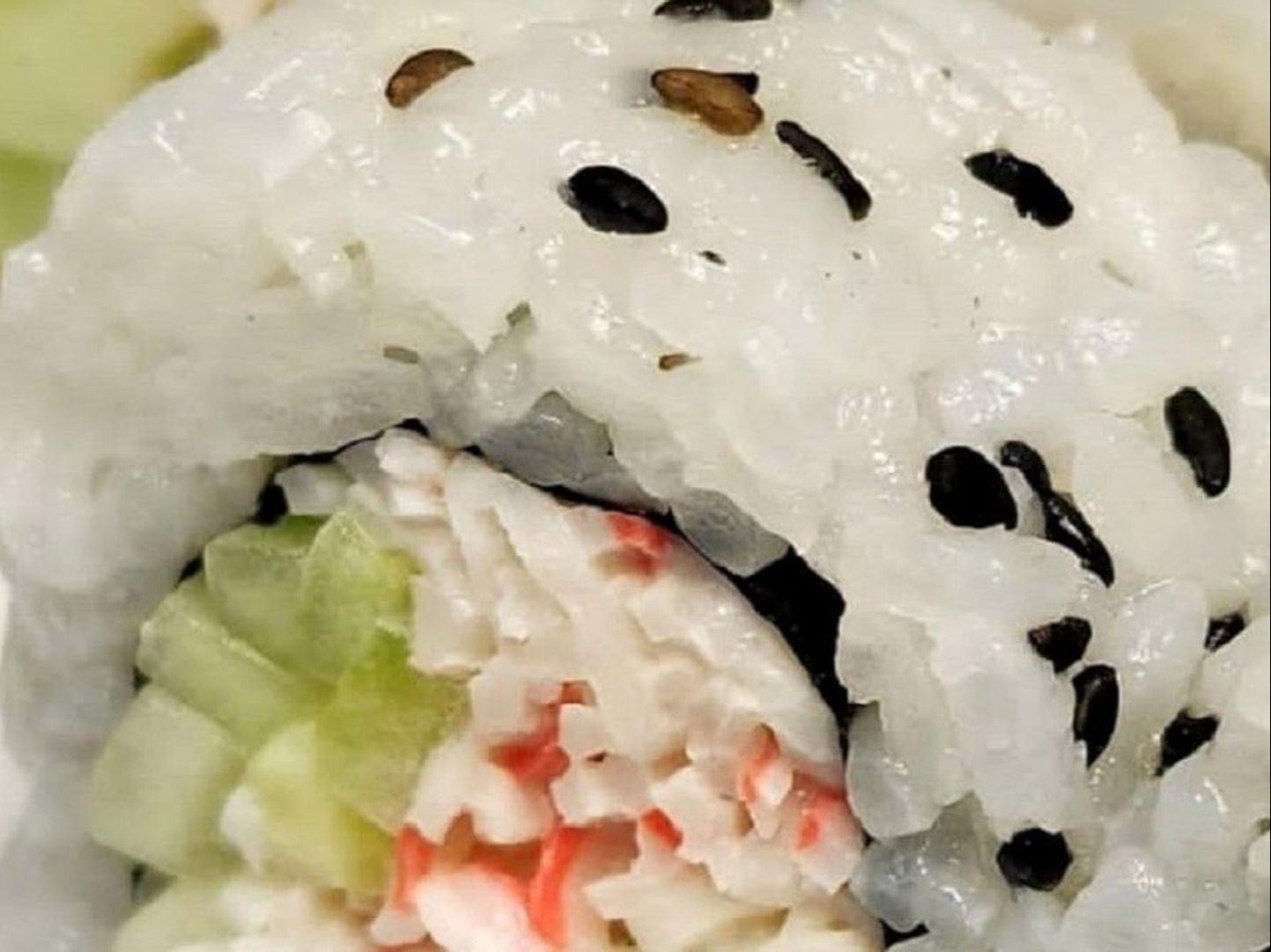 California roll with real crab