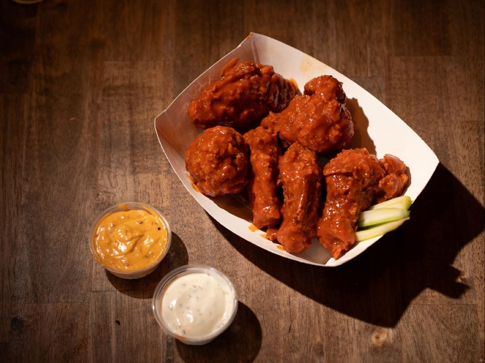 Buffalo Wings (6 pieces) .